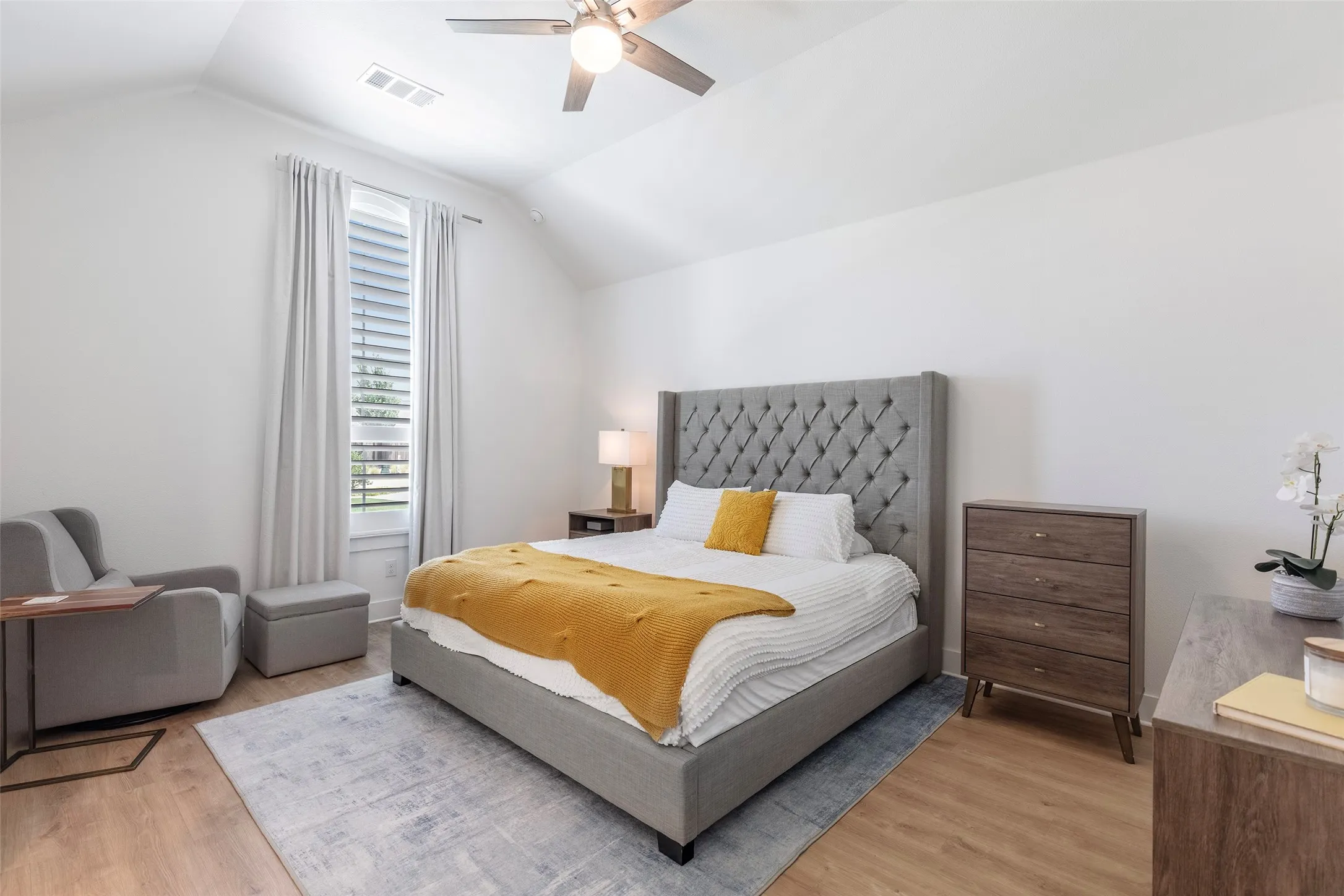 Single Family Residence For Sale in Collin County , 2704 Acadia Mews, Celina, Texas 75009, 5 Bedroom, 3 Bathroom, 2 Garage spaces, 2,521 Sqft, built in 2024, mls#21340177, Real Estate Agent in Celina, Homes For Sale in Collin county, Homes For Sale in Celina, Realtor in Celina Texas, Real Estate Brokerage Independent Realty Texas, Luminita Cordes Realtor