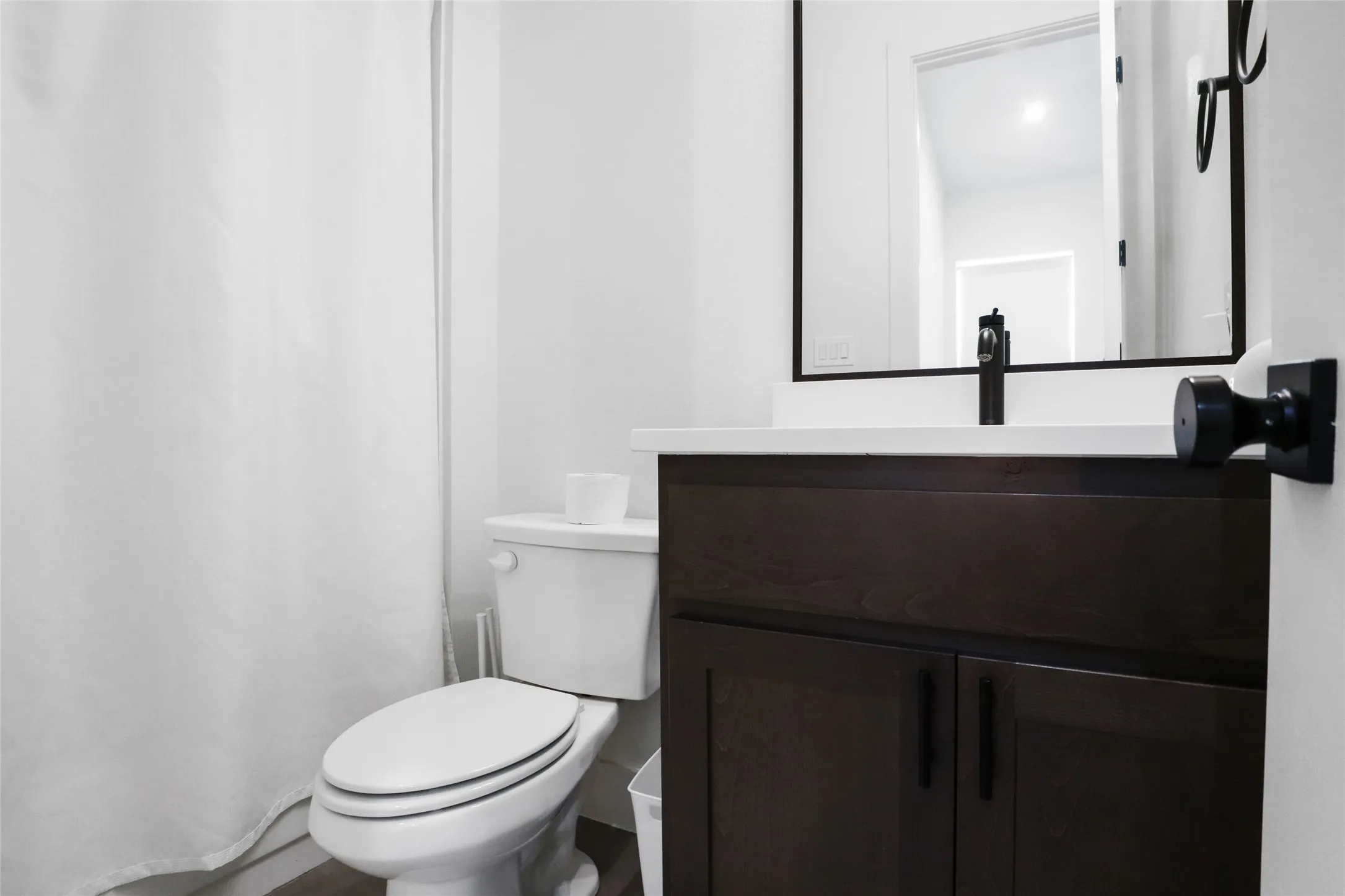 Condominium For Rent in Dallas County , 2139 Mail Avenue 102, Dallas, Texas 75235, 2 Bedroom, 3 Bathroom, 2 Garage spaces, 1,512 Sqft, built in 2021, mls#21340851, Real Estate Agent in Dallas, Homes For Rent in Dallas county, Homes For Rent in Dallas, Realtor in Dallas Texas, Real Estate Brokerage Independent Realty Texas, Luminita Cordes Realtor