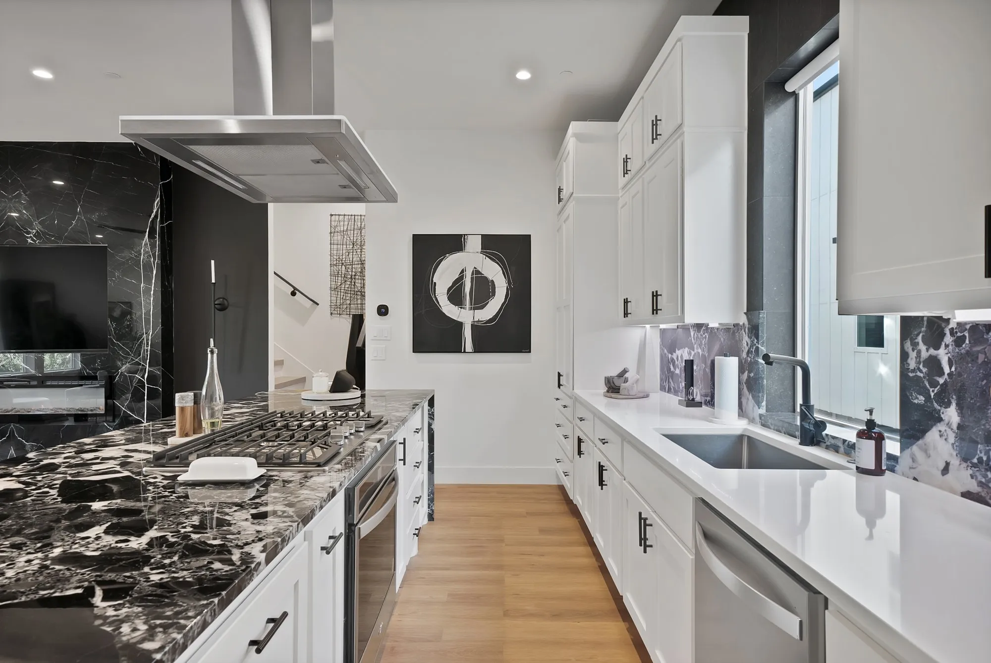 Condominium For Rent in Dallas County , 2139 Mail Avenue 102, Dallas, Texas 75235, 2 Bedroom, 3 Bathroom, 2 Garage spaces, 1,512 Sqft, built in 2021, mls#21340851, Real Estate Agent in Dallas, Homes For Rent in Dallas county, Homes For Rent in Dallas, Realtor in Dallas Texas, Real Estate Brokerage Independent Realty Texas, Luminita Cordes Realtor