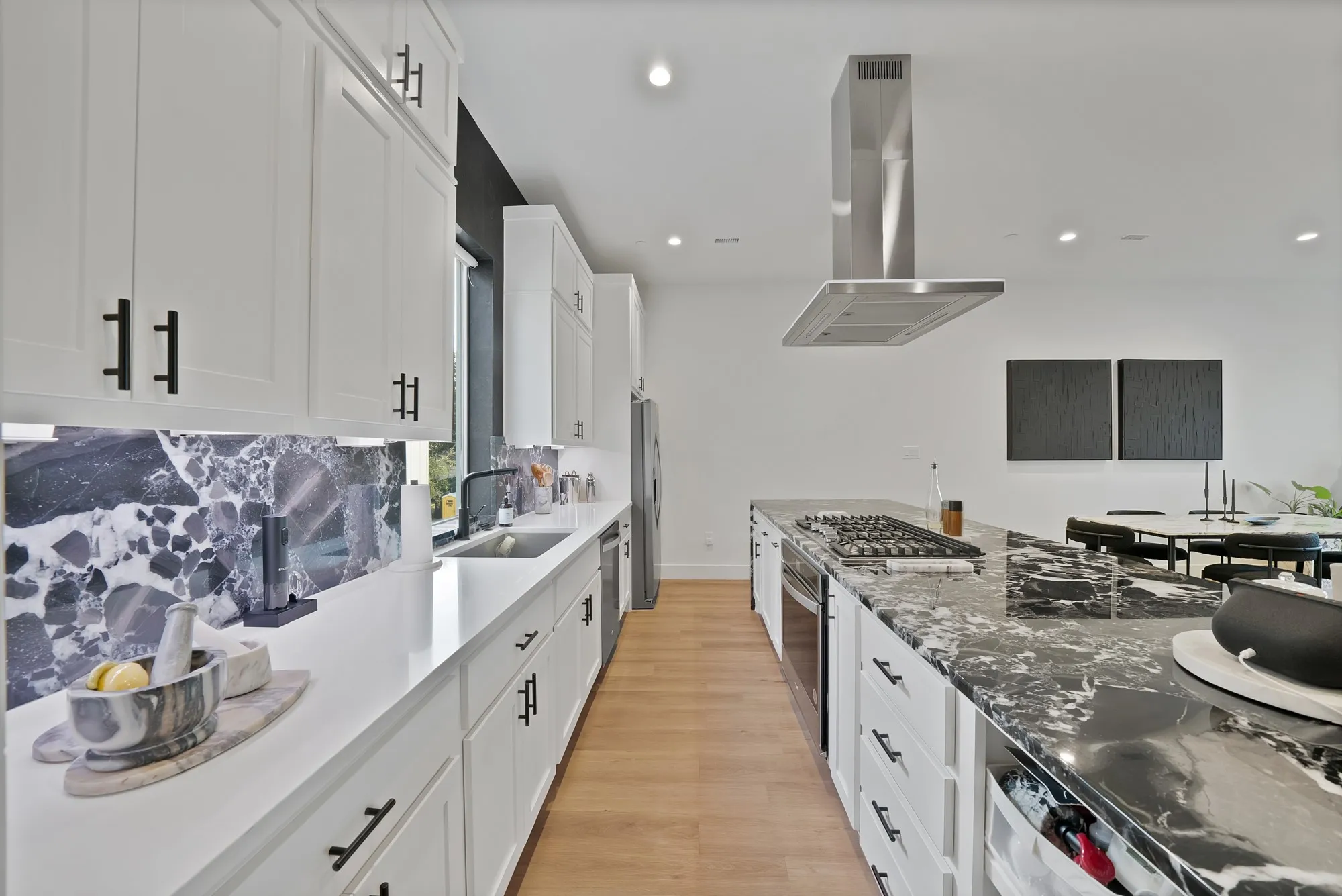 Condominium For Rent in Dallas County , 2139 Mail Avenue 102, Dallas, Texas 75235, 2 Bedroom, 3 Bathroom, 2 Garage spaces, 1,512 Sqft, built in 2021, mls#21340851, Real Estate Agent in Dallas, Homes For Rent in Dallas county, Homes For Rent in Dallas, Realtor in Dallas Texas, Real Estate Brokerage Independent Realty Texas, Luminita Cordes Realtor
