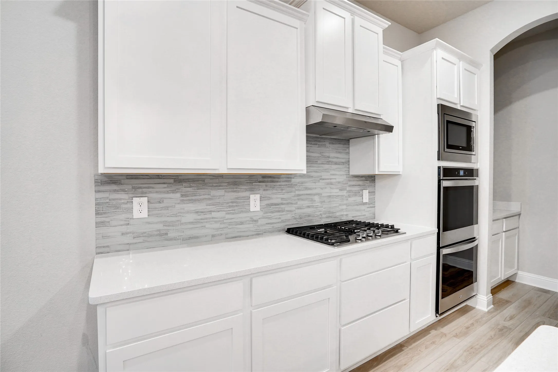 Single Family Residence For Sale in Denton County , 1521 Bison Trail, Aubrey, Texas 76227, 5 Bedroom, 4 Bathroom, 3 Garage spaces, 4,000 Sqft, built in 2022, mls#21340076, Real Estate Agent in Aubrey, Homes For Sale in Denton county, Homes For Sale in Aubrey, Realtor in Aubrey Texas, Real Estate Brokerage Independent Realty Texas, Luminita Cordes Realtor