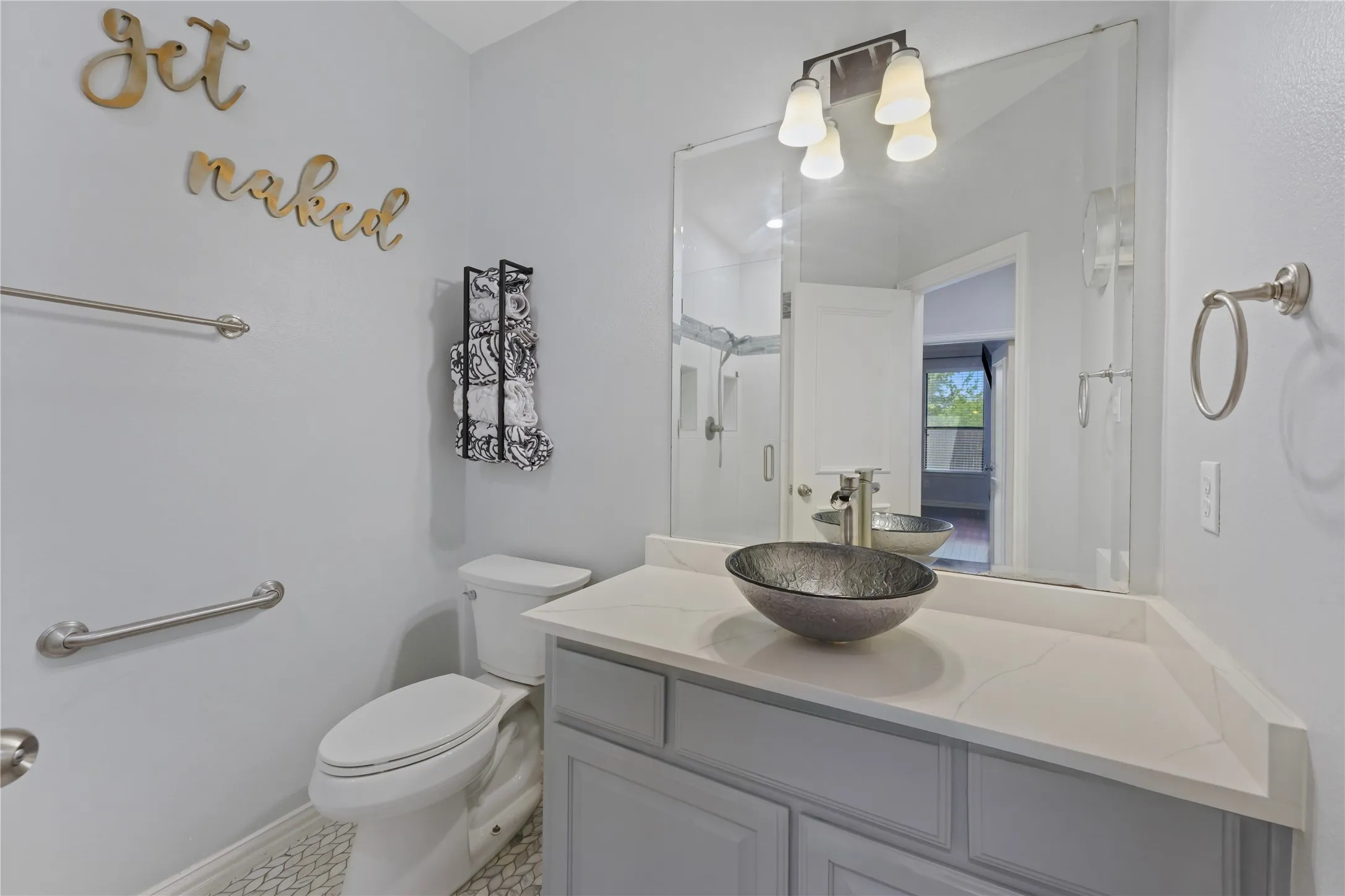 Single Family Residence For Sale in Denton County , 5508 Thistle Hill, Denton, Texas 76210, 4 Bedroom, 3 Bathroom, 2 Garage spaces, 3,091 Sqft, built in 2008, mls#21339005, Real Estate Agent in Denton, Homes For Sale in Denton county, Homes For Sale in Denton, Realtor in Denton Texas, Real Estate Brokerage Independent Realty Texas, Luminita Cordes Realtor