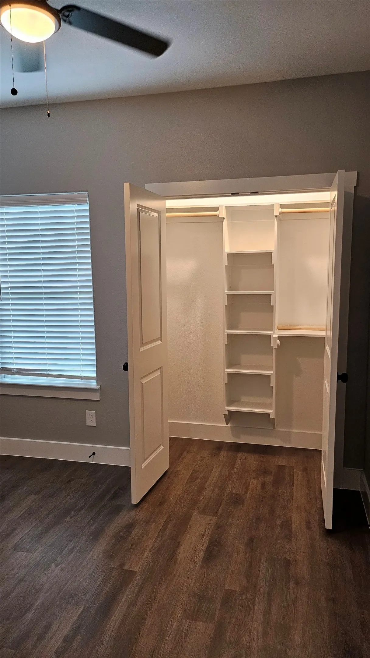 Single Family Residence For Rent in Grayson County , 931 West Elm Street, Denison, Texas 75020, 3 Bedroom, 2 Bathroom, Garage spaces, 1,226 Sqft, built in 2024, mls#21340816, Real Estate Agent in Denison, Homes For Rent in Grayson county, Homes For Rent in Denison, Realtor in Denison Texas, Real Estate Brokerage Independent Realty Texas, Luminita Cordes Realtor