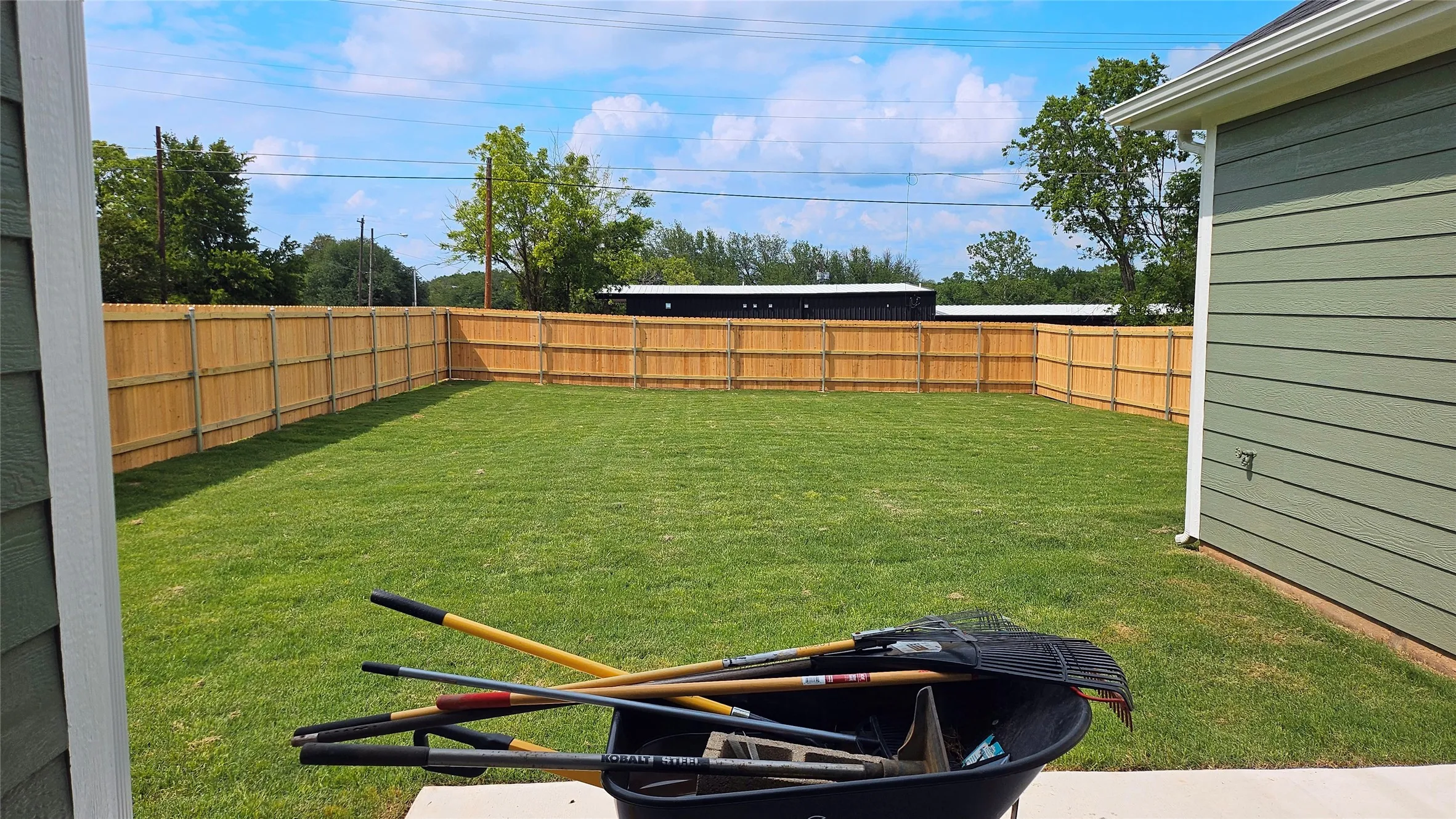 Single Family Residence For Rent in Grayson County , 931 West Elm Street, Denison, Texas 75020, 3 Bedroom, 2 Bathroom, Garage spaces, 1,226 Sqft, built in 2024, mls#21340816, Real Estate Agent in Denison, Homes For Rent in Grayson county, Homes For Rent in Denison, Realtor in Denison Texas, Real Estate Brokerage Independent Realty Texas, Luminita Cordes Realtor