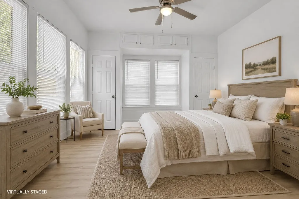 Triplex For Sale in Smith County , 831 W Houston Street, Tyler, Texas 75702, 5 Bedroom, 3 Bathroom, Garage spaces, 0 Sqft, built in 1932, mls#21333033, Real Estate Agent in Tyler, Homes For Sale in Smith county, Homes For Sale in Tyler, Realtor in Tyler Texas, Real Estate Brokerage Independent Realty Texas, Luminita Cordes Realtor