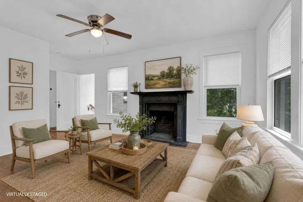 Triplex For Sale in Smith County , 831 W Houston Street, Tyler, Texas 75702, 5 Bedroom, 3 Bathroom, Garage spaces, 0 Sqft, built in 1932, mls#21333033, Real Estate Agent in Tyler, Homes For Sale in Smith county, Homes For Sale in Tyler, Realtor in Tyler Texas, Real Estate Brokerage Independent Realty Texas, Luminita Cordes Realtor