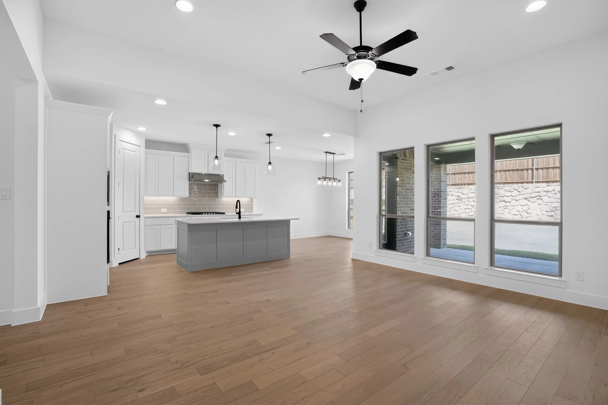 Single Family Residence For Sale in Wise County , 128 Buffalo Boulevard, Rhome, Texas 76078, 4 Bedroom, 3 Bathroom, 2 Garage spaces, 2,051 Sqft, built in 2026, mls#21340876, Real Estate Agent in Rhome, Homes For Sale in Wise county, Homes For Sale in Rhome, Realtor in Rhome Texas, Real Estate Brokerage Independent Realty Texas, Luminita Cordes Realtor