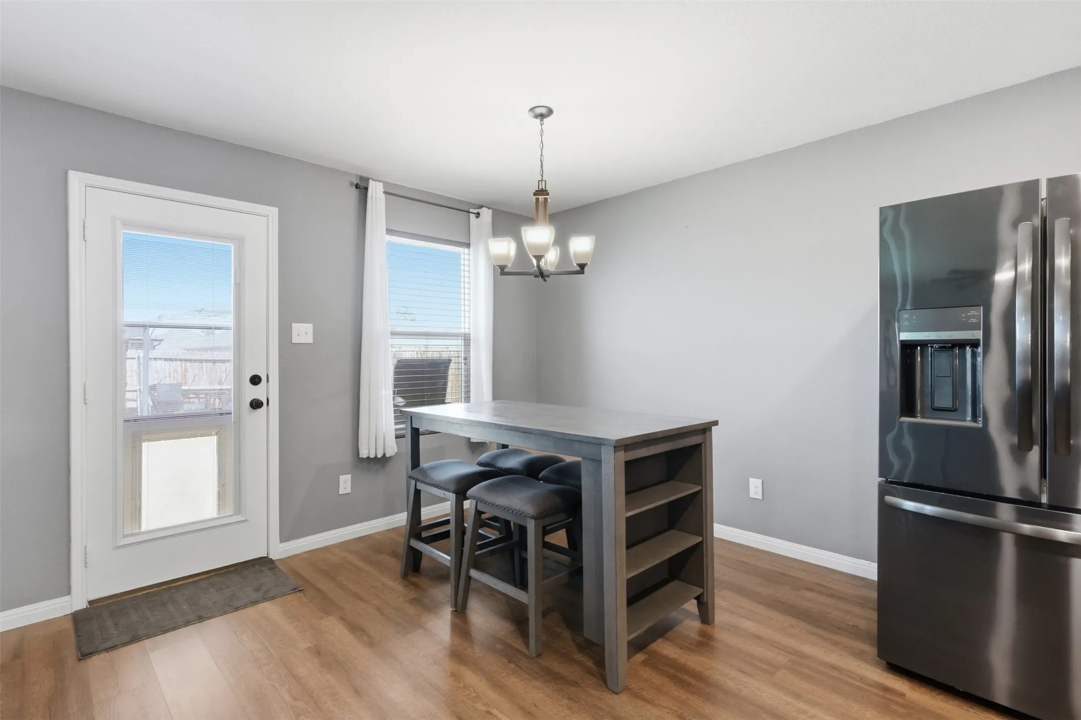 Single Family Residence For Sale in Tarrant County , 5925 Mountain Bluff Drive, Fort Worth, Texas 76179, 3 Bedroom, 2 Bathroom, 2 Garage spaces, 1,470 Sqft, built in 2014, mls#21338322, Real Estate Agent in Fort Worth, Homes For Sale in Tarrant county, Homes For Sale in Fort Worth, Realtor in Fort Worth Texas, Real Estate Brokerage Independent Realty Texas, Luminita Cordes Realtor