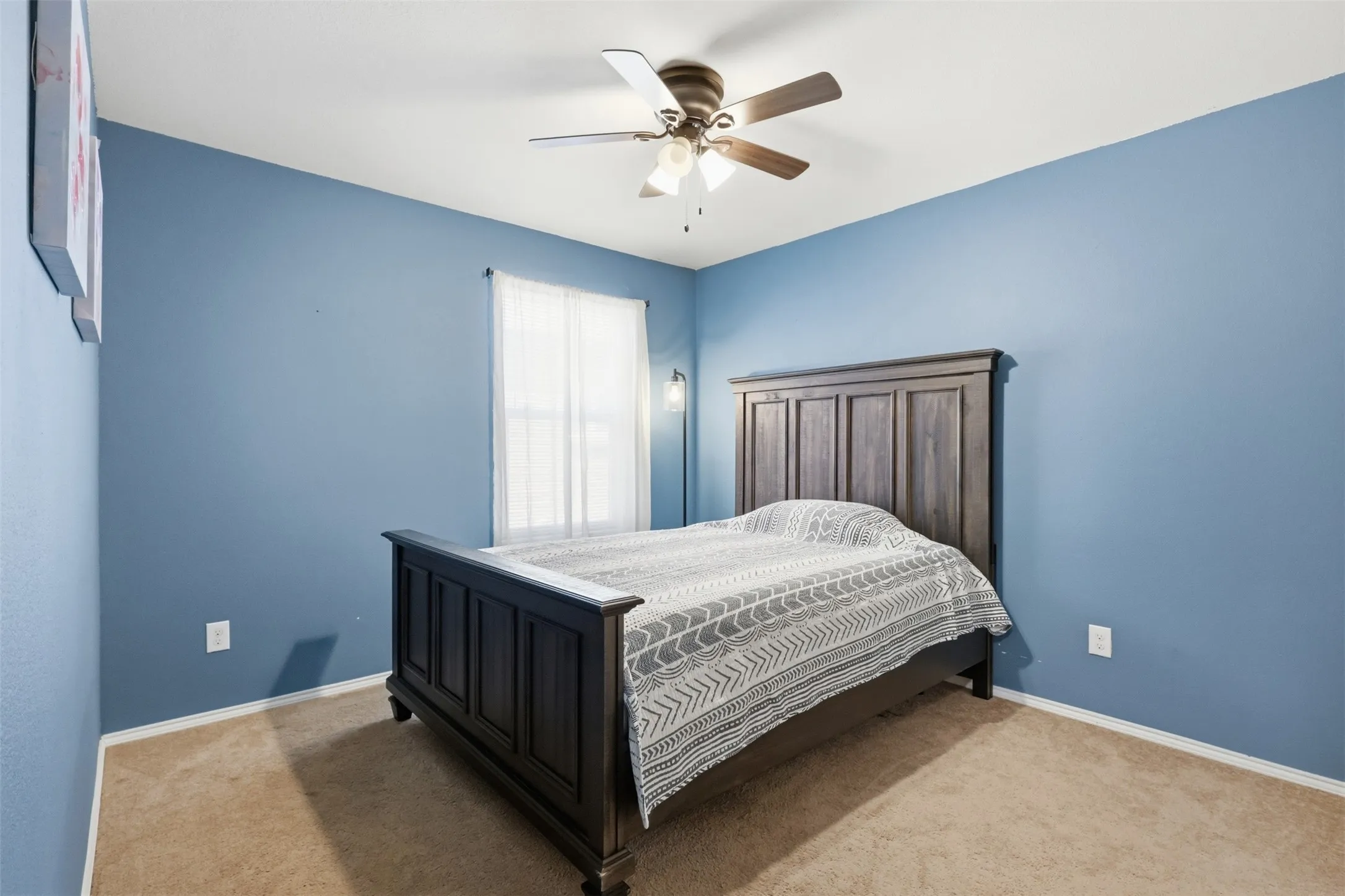 Single Family Residence For Sale in Tarrant County , 5925 Mountain Bluff Drive, Fort Worth, Texas 76179, 3 Bedroom, 2 Bathroom, 2 Garage spaces, 1,470 Sqft, built in 2014, mls#21338322, Real Estate Agent in Fort Worth, Homes For Sale in Tarrant county, Homes For Sale in Fort Worth, Realtor in Fort Worth Texas, Real Estate Brokerage Independent Realty Texas, Luminita Cordes Realtor
