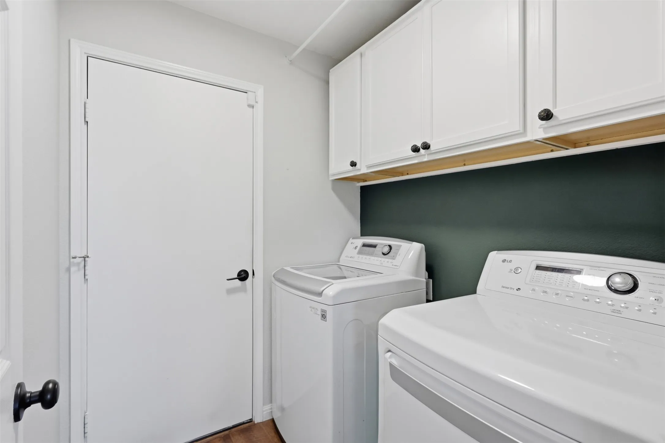 Single Family Residence For Sale in Tarrant County , 5925 Mountain Bluff Drive, Fort Worth, Texas 76179, 3 Bedroom, 2 Bathroom, 2 Garage spaces, 1,470 Sqft, built in 2014, mls#21338322, Real Estate Agent in Fort Worth, Homes For Sale in Tarrant county, Homes For Sale in Fort Worth, Realtor in Fort Worth Texas, Real Estate Brokerage Independent Realty Texas, Luminita Cordes Realtor