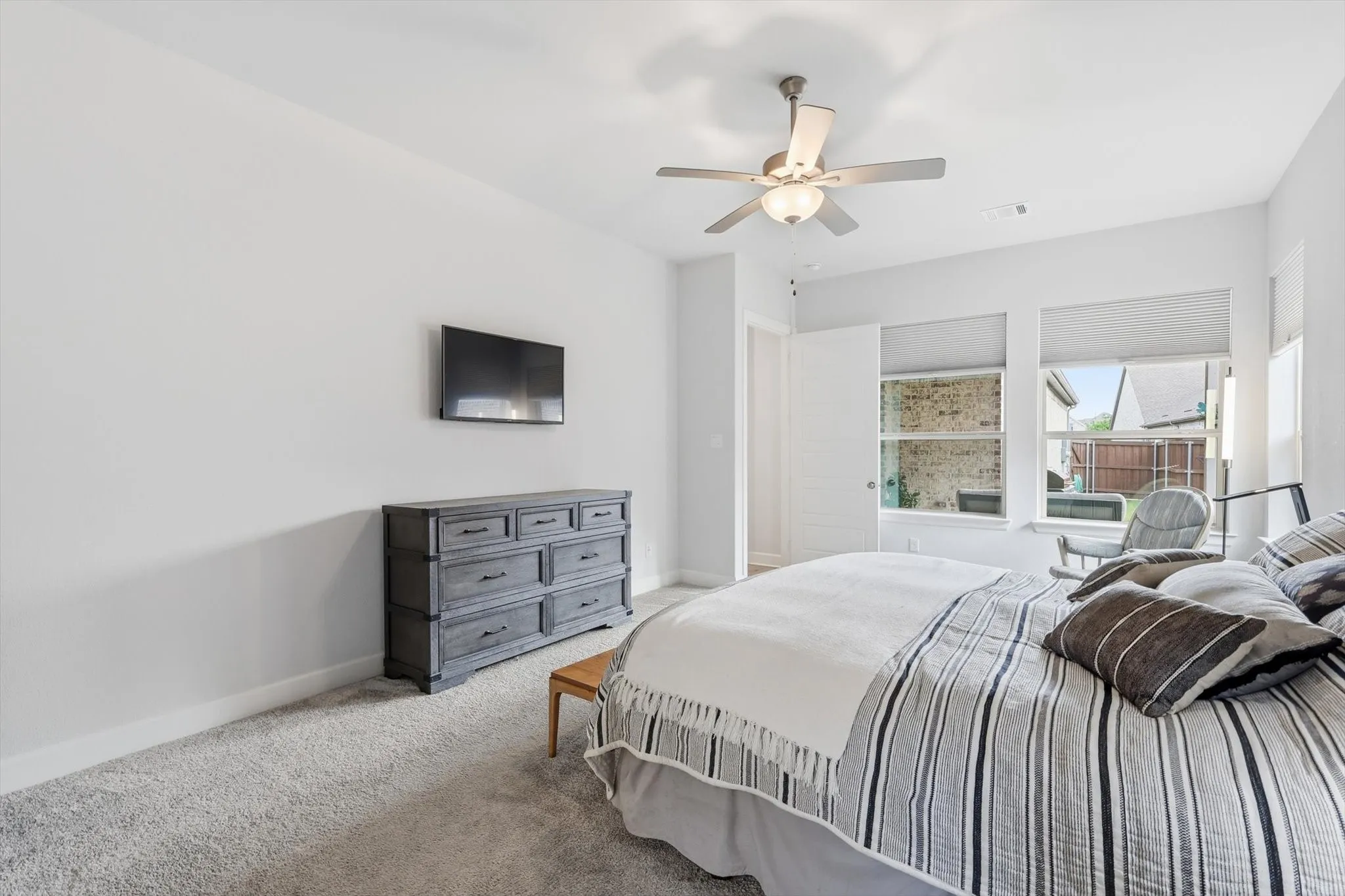 Single Family Residence For Rent in Tarrant County , 4817 Beaver Creek Drive, Arlington, Texas 76005, 2 Bedroom, 2 Bathroom, 2 Garage spaces, 2,264 Sqft, built in 2021, mls#21340584, Real Estate Agent in Arlington, Homes For Rent in Tarrant county, Homes For Rent in Arlington, Realtor in Arlington Texas, Real Estate Brokerage Independent Realty Texas, Luminita Cordes Realtor