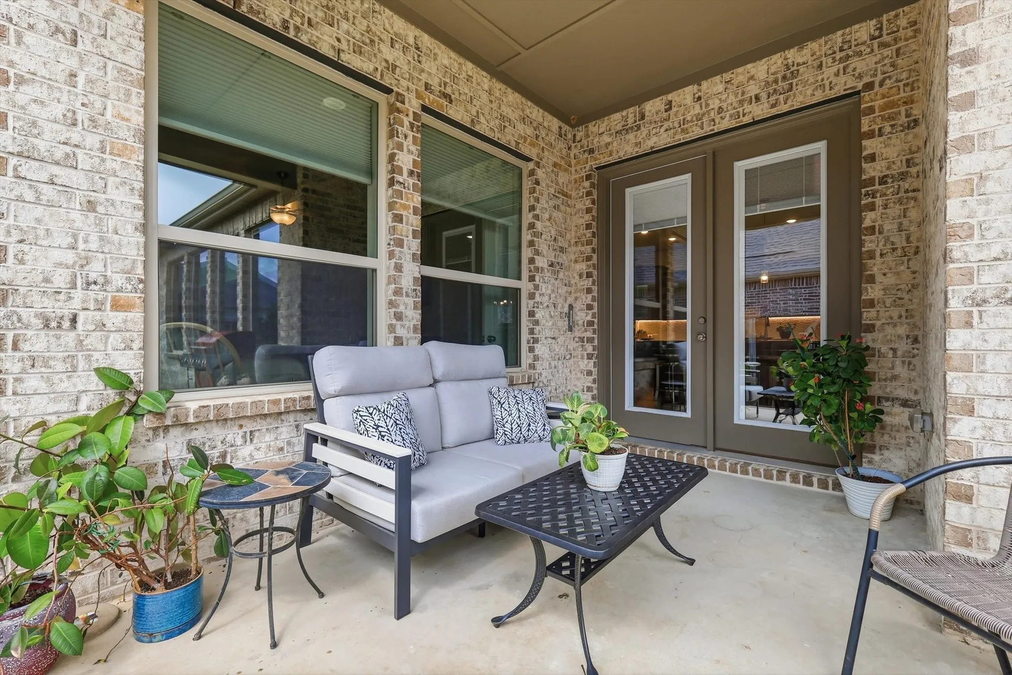 Single Family Residence For Rent in Tarrant County , 4817 Beaver Creek Drive, Arlington, Texas 76005, 2 Bedroom, 2 Bathroom, 2 Garage spaces, 2,264 Sqft, built in 2021, mls#21340584, Real Estate Agent in Arlington, Homes For Rent in Tarrant county, Homes For Rent in Arlington, Realtor in Arlington Texas, Real Estate Brokerage Independent Realty Texas, Luminita Cordes Realtor