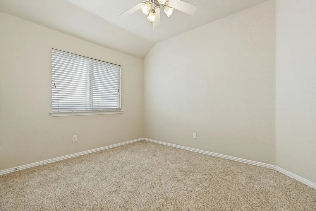 Single Family Residence For Sale in Denton County , 1504 Oakcrest Drive, Providence Village, Texas 76227, 4 Bedroom, 2 Bathroom, 2 Garage spaces, 1,810 Sqft, built in 2004, mls#21340834, Real Estate Agent in Providence Village, Homes For Sale in Denton county, Homes For Sale in Providence Village, Realtor in Providence Village Texas, Real Estate Brokerage Independent Realty Texas, Luminita Cordes Realtor