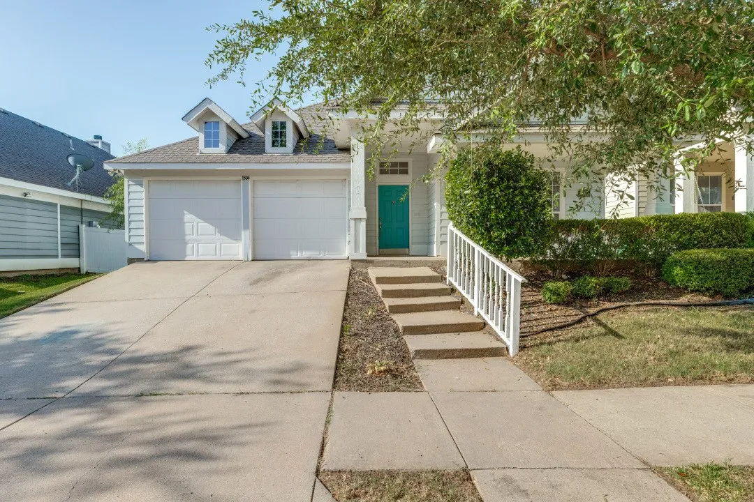 Single Family Residence For Sale in Denton County , 1504 Oakcrest Drive, Providence Village, Texas 76227, 4 Bedroom, 2 Bathroom, 2 Garage spaces, 1,810 Sqft, built in 2004, mls#21340834, Real Estate Agent in Providence Village, Homes For Sale in Denton county, Homes For Sale in Providence Village, Realtor in Providence Village Texas, Real Estate Brokerage Independent Realty Texas, Luminita Cordes Realtor