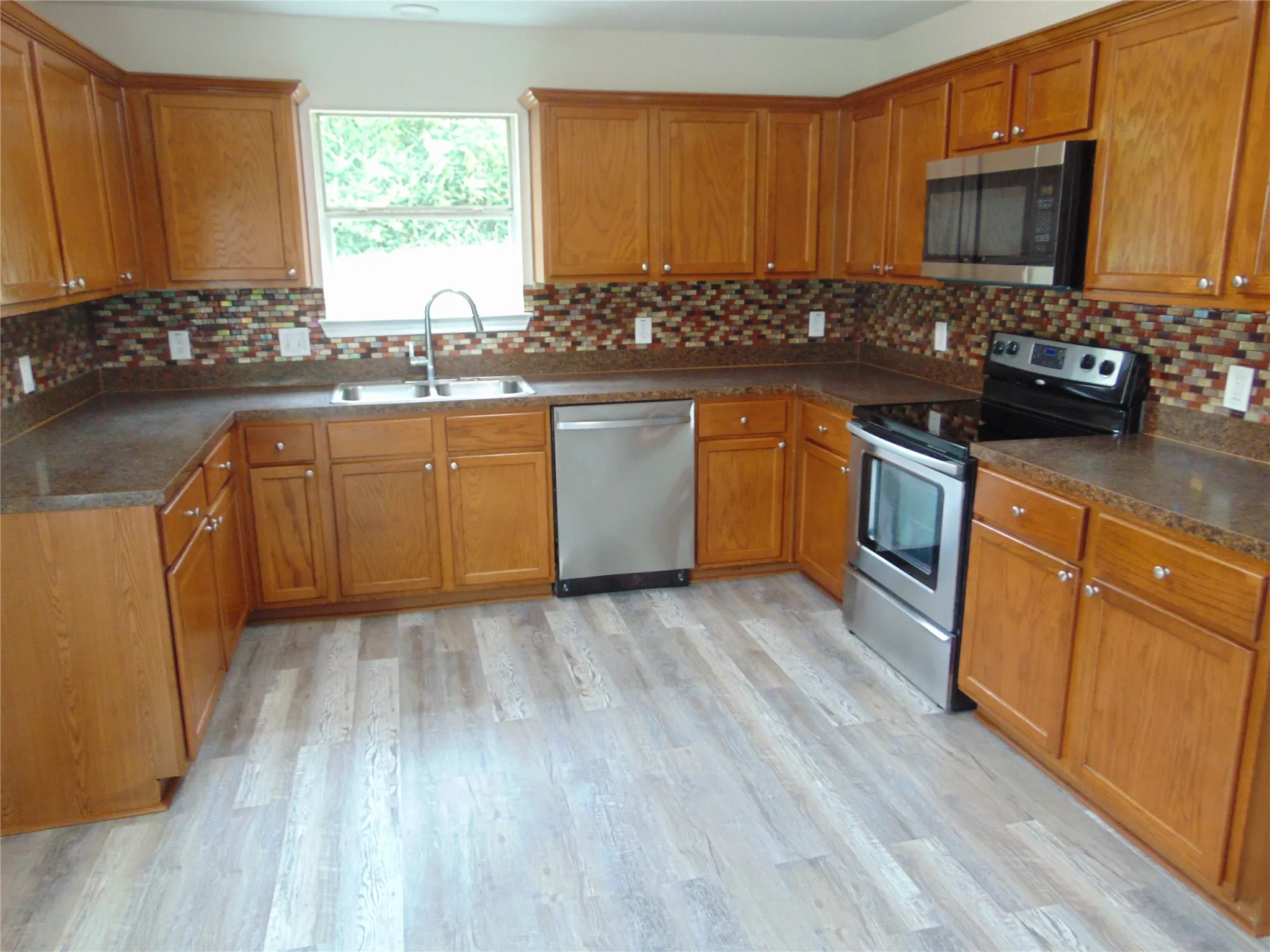 Single Family Residence For Sale in Dallas County , 2538 Camel Court, Dallas, Texas 75241, 3 Bedroom, 2 Bathroom, 2 Garage spaces, 1,377 Sqft, built in 2006, mls#21334862, Real Estate Agent in Dallas, Homes For Sale in Dallas county, Homes For Sale in Dallas, Realtor in Dallas Texas, Real Estate Brokerage Independent Realty Texas, Luminita Cordes Realtor