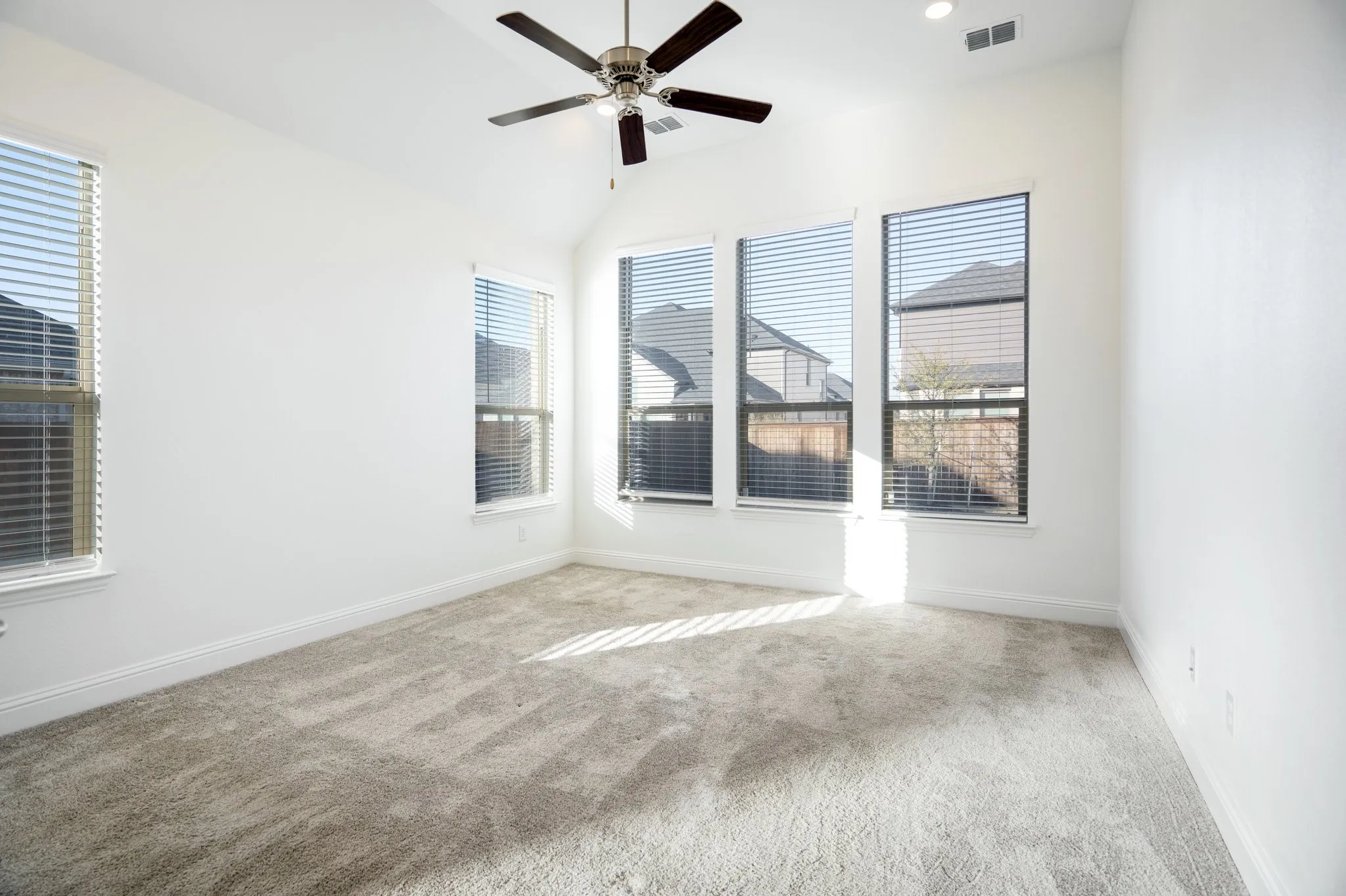Single Family Residence For Rent in Collin County , 7470 Sanctuary Drive, Frisco, Texas 75033, 4 Bedroom, 4 Bathroom, 3 Garage spaces, 3,267 Sqft, built in 2021, mls#21327412, Real Estate Agent in Frisco, Homes For Rent in Collin county, Homes For Rent in Frisco, Realtor in Frisco Texas, Real Estate Brokerage Independent Realty Texas, Luminita Cordes Realtor