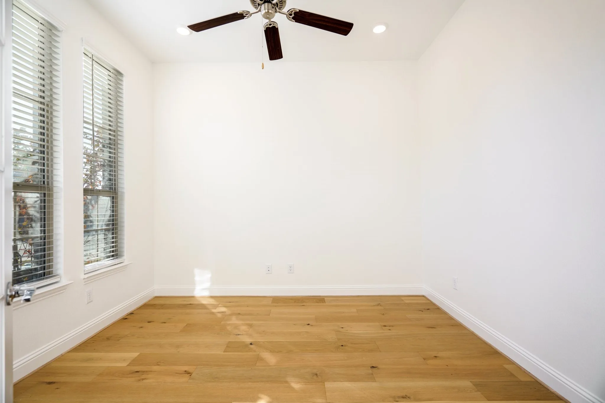 Single Family Residence For Rent in Collin County , 7470 Sanctuary Drive, Frisco, Texas 75033, 4 Bedroom, 4 Bathroom, 3 Garage spaces, 3,267 Sqft, built in 2021, mls#21327412, Real Estate Agent in Frisco, Homes For Rent in Collin county, Homes For Rent in Frisco, Realtor in Frisco Texas, Real Estate Brokerage Independent Realty Texas, Luminita Cordes Realtor
