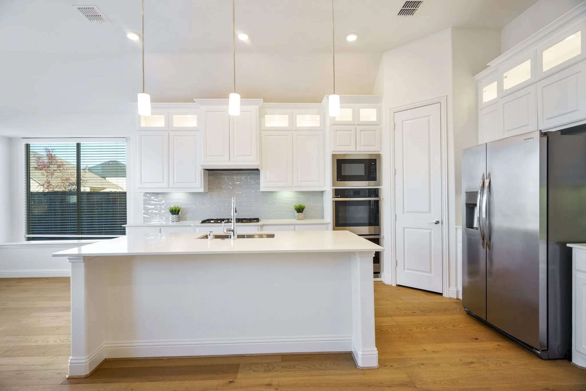 Single Family Residence For Rent in Collin County , 7470 Sanctuary Drive, Frisco, Texas 75033, 4 Bedroom, 4 Bathroom, 3 Garage spaces, 3,267 Sqft, built in 2021, mls#21327412, Real Estate Agent in Frisco, Homes For Rent in Collin county, Homes For Rent in Frisco, Realtor in Frisco Texas, Real Estate Brokerage Independent Realty Texas, Luminita Cordes Realtor