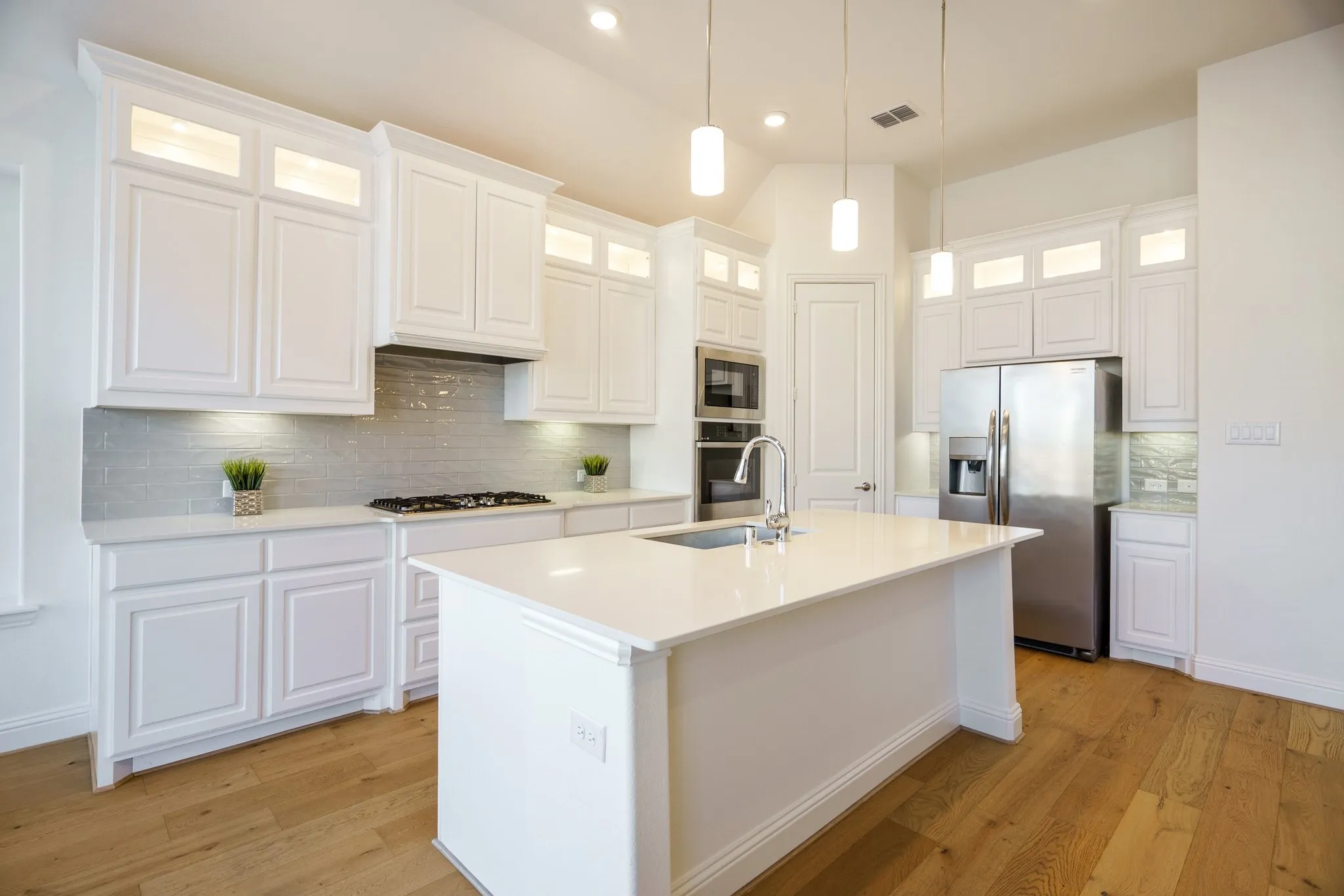 Single Family Residence For Rent in Collin County , 7470 Sanctuary Drive, Frisco, Texas 75033, 4 Bedroom, 4 Bathroom, 3 Garage spaces, 3,267 Sqft, built in 2021, mls#21327412, Real Estate Agent in Frisco, Homes For Rent in Collin county, Homes For Rent in Frisco, Realtor in Frisco Texas, Real Estate Brokerage Independent Realty Texas, Luminita Cordes Realtor