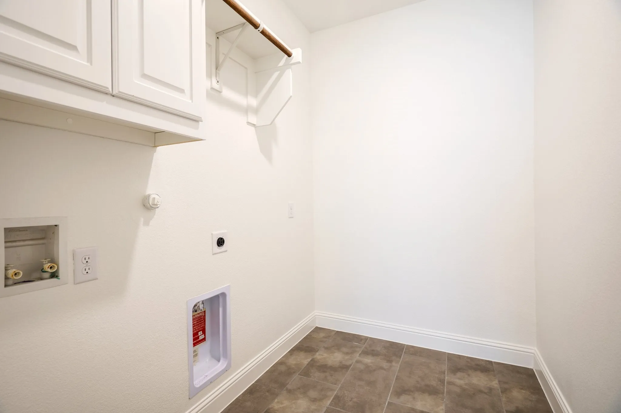 Single Family Residence For Rent in Collin County , 7470 Sanctuary Drive, Frisco, Texas 75033, 4 Bedroom, 4 Bathroom, 3 Garage spaces, 3,267 Sqft, built in 2021, mls#21327412, Real Estate Agent in Frisco, Homes For Rent in Collin county, Homes For Rent in Frisco, Realtor in Frisco Texas, Real Estate Brokerage Independent Realty Texas, Luminita Cordes Realtor