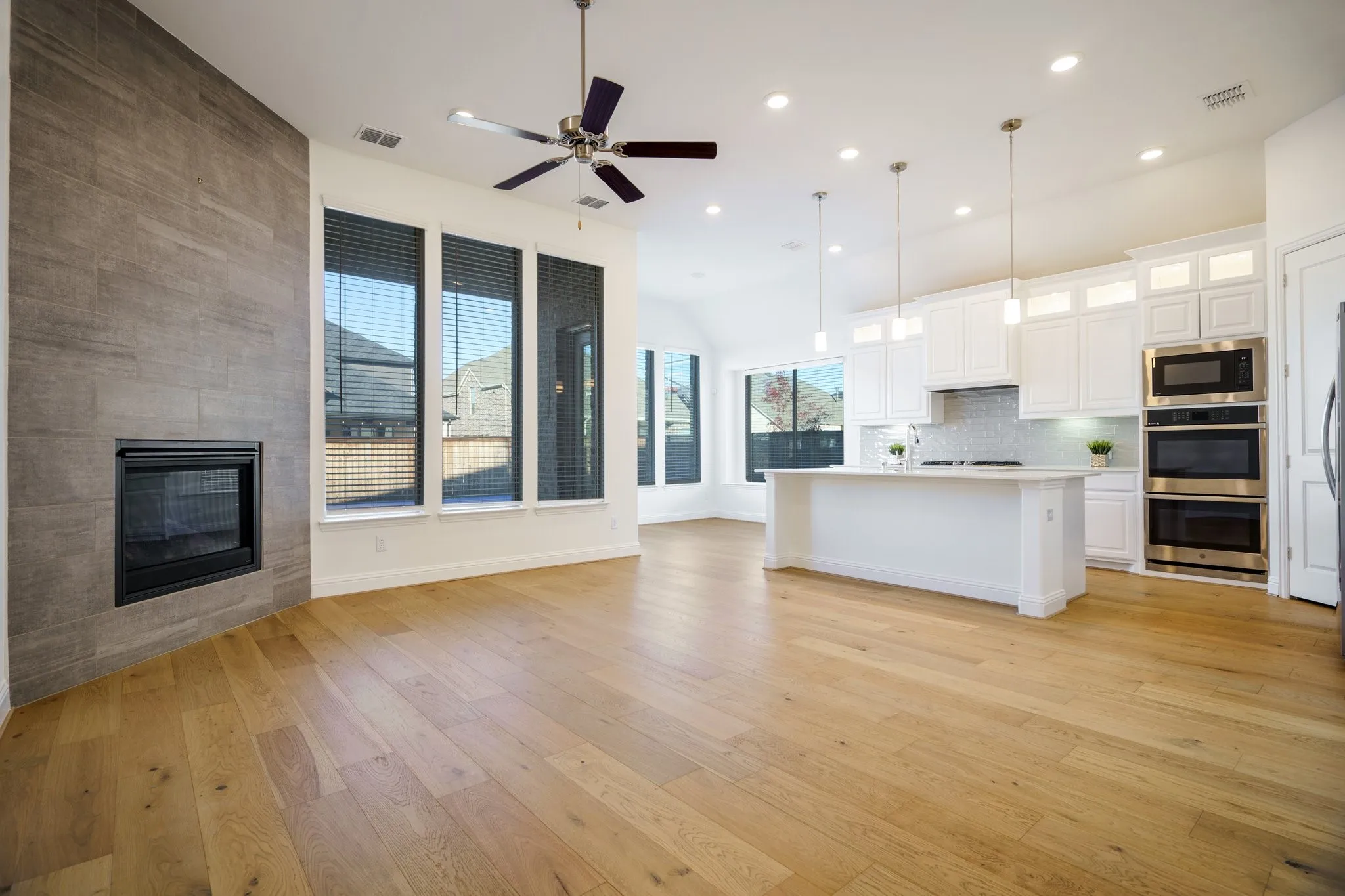 Single Family Residence For Rent in Collin County , 7470 Sanctuary Drive, Frisco, Texas 75033, 4 Bedroom, 4 Bathroom, 3 Garage spaces, 3,267 Sqft, built in 2021, mls#21327412, Real Estate Agent in Frisco, Homes For Rent in Collin county, Homes For Rent in Frisco, Realtor in Frisco Texas, Real Estate Brokerage Independent Realty Texas, Luminita Cordes Realtor