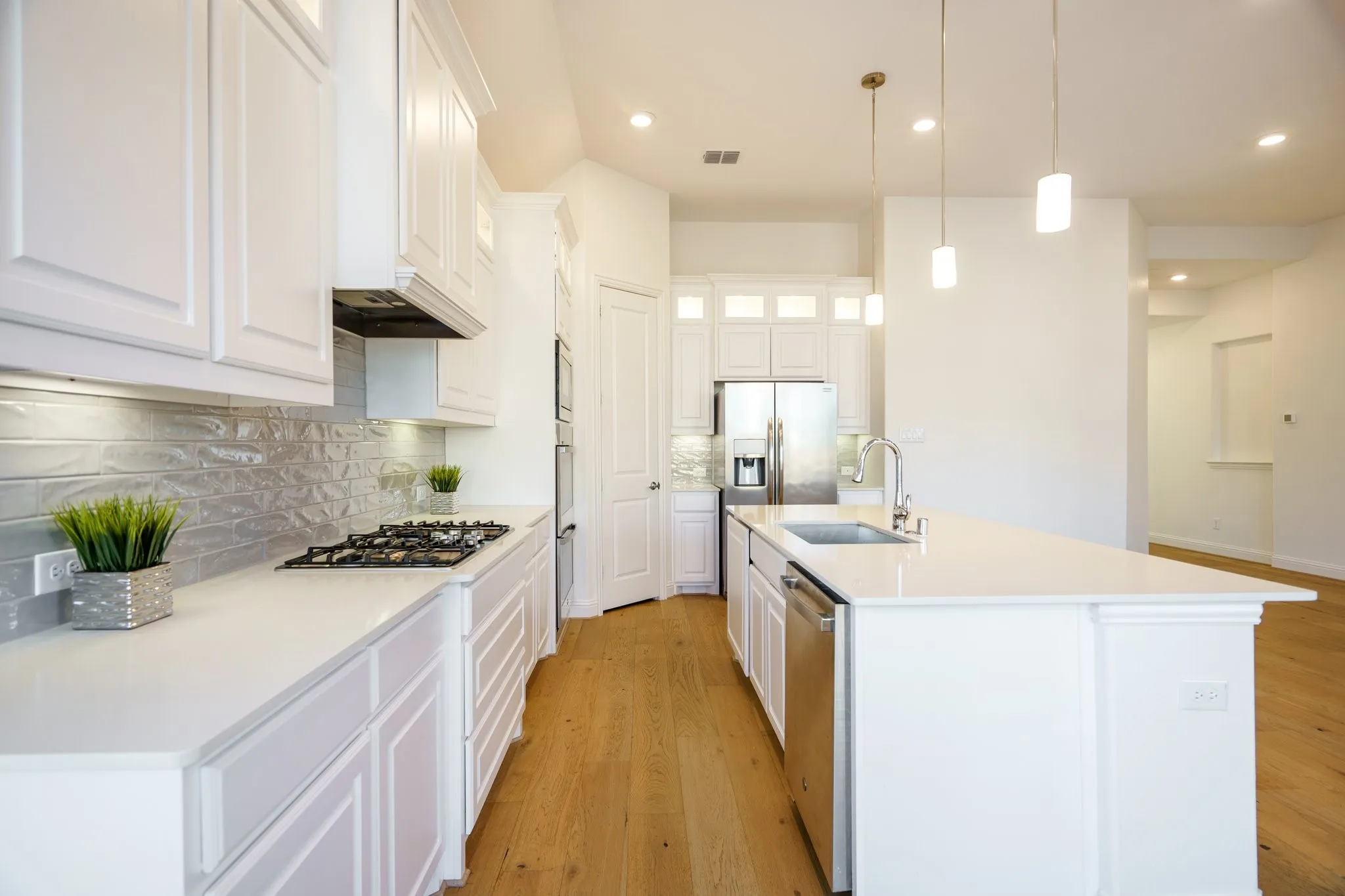 Single Family Residence For Rent in Collin County , 7470 Sanctuary Drive, Frisco, Texas 75033, 4 Bedroom, 4 Bathroom, 3 Garage spaces, 3,267 Sqft, built in 2021, mls#21327412, Real Estate Agent in Frisco, Homes For Rent in Collin county, Homes For Rent in Frisco, Realtor in Frisco Texas, Real Estate Brokerage Independent Realty Texas, Luminita Cordes Realtor