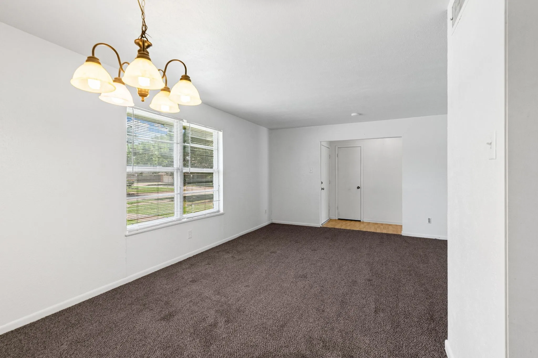 Single Family Residence For Rent in Hunt County , 3500 Nashville Avenue, Greenville, Texas 75402, 3 Bedroom, 2 Bathroom, 2 Garage spaces, 1,596 Sqft, built in 1963, mls#21340918, Real Estate Agent in Greenville, Homes For Rent in Hunt county, Homes For Rent in Greenville, Realtor in Greenville Texas, Real Estate Brokerage Independent Realty Texas, Luminita Cordes Realtor