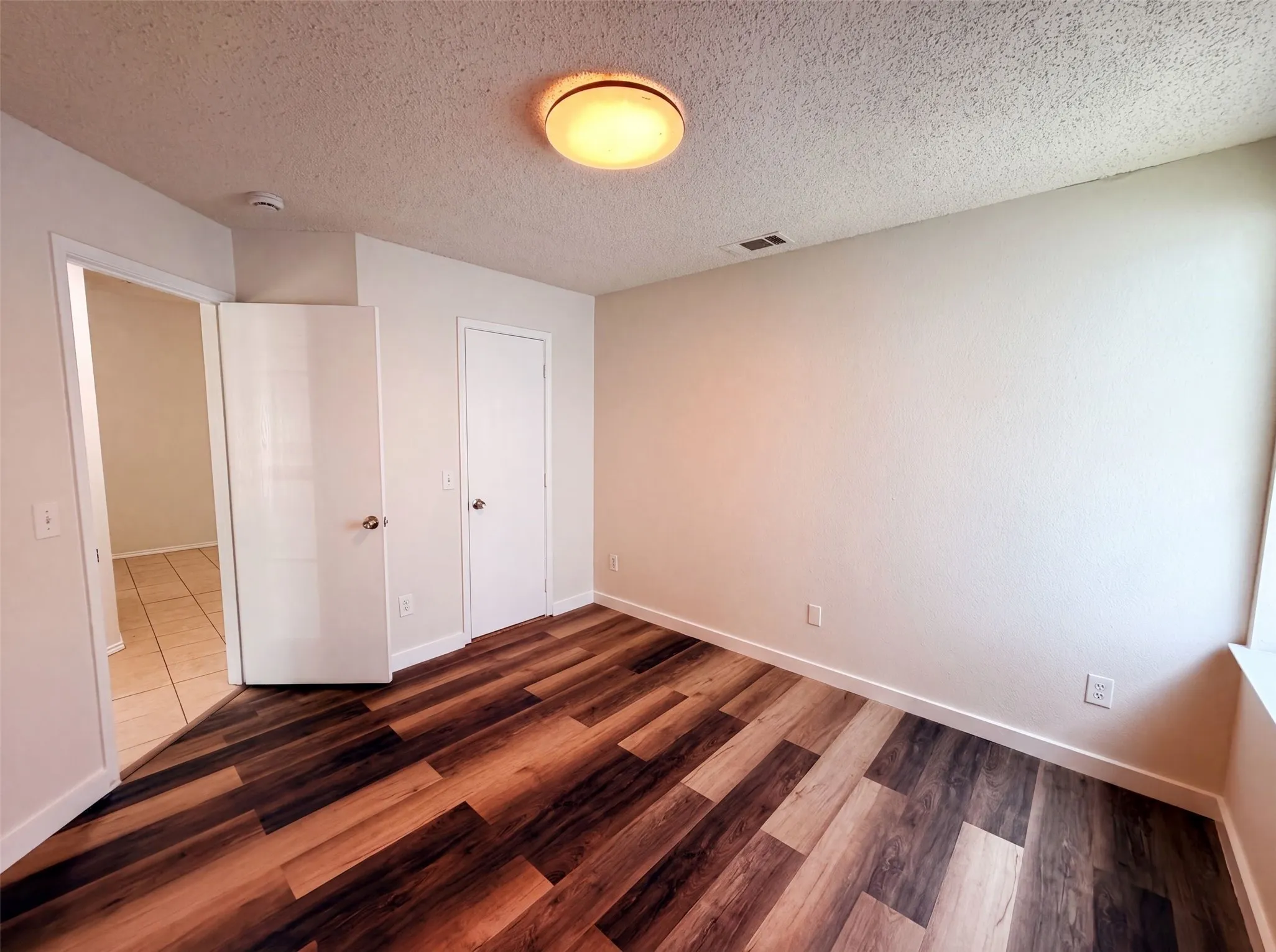 Single Family Residence For Sale in Collin County , 405 Kathy Lane, Wylie, Texas 75098, 3 Bedroom, 2 Bathroom, 2 Garage spaces, 1,503 Sqft, built in 1997, mls#21340922, Real Estate Agent in Wylie, Homes For Sale in Collin county, Homes For Sale in Wylie, Realtor in Wylie Texas, Real Estate Brokerage Independent Realty Texas, Luminita Cordes Realtor
