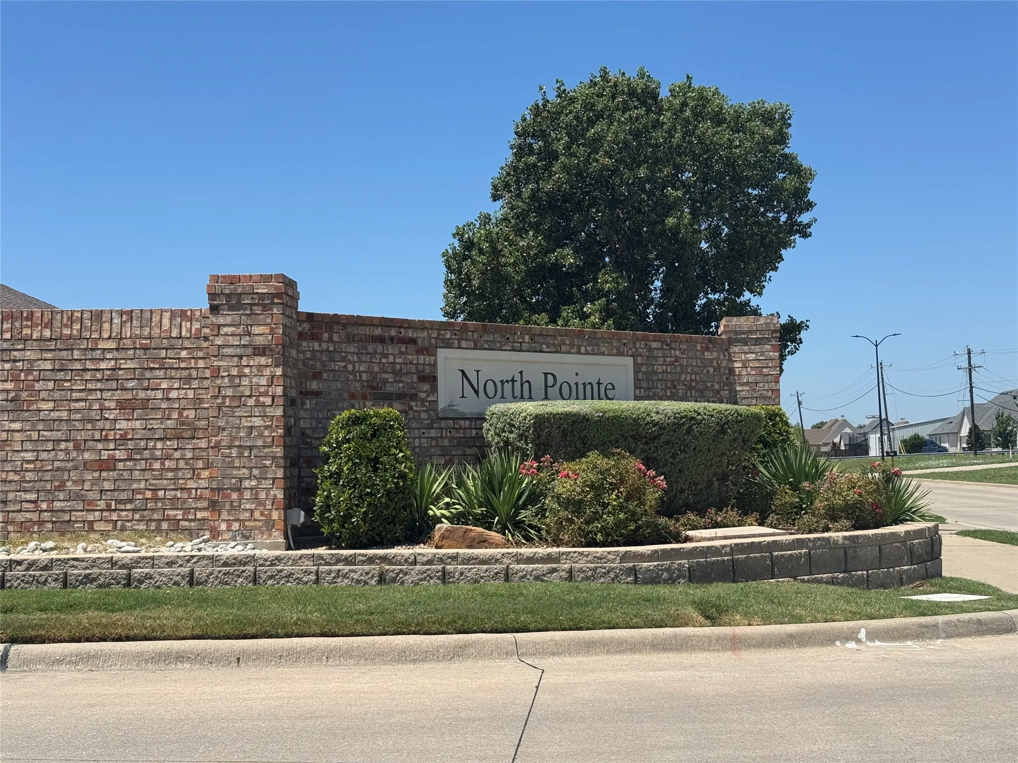 Single Family Residence For Rent in Collin County , 327 Elam Drive, Anna, Texas 75409, 4 Bedroom, 2 Bathroom, 2 Garage spaces, 1,712 Sqft, built in 2014, mls#21340923, Real Estate Agent in Anna, Homes For Rent in Collin county, Homes For Rent in Anna, Realtor in Anna Texas, Real Estate Brokerage Independent Realty Texas, Luminita Cordes Realtor