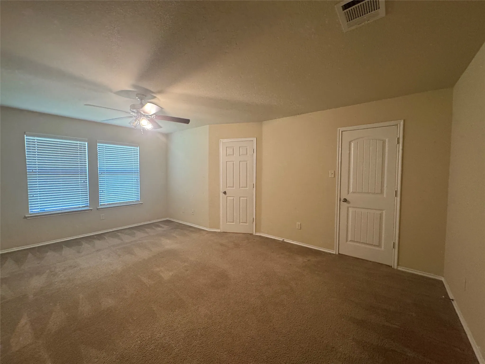 Single Family Residence For Rent in Collin County , 327 Elam Drive, Anna, Texas 75409, 4 Bedroom, 2 Bathroom, 2 Garage spaces, 1,712 Sqft, built in 2014, mls#21340923, Real Estate Agent in Anna, Homes For Rent in Collin county, Homes For Rent in Anna, Realtor in Anna Texas, Real Estate Brokerage Independent Realty Texas, Luminita Cordes Realtor