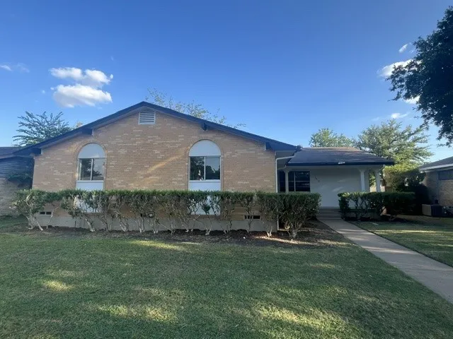 Single Family Residence For Rent in Dallas County , 3610 Matador Drive, Garland, Texas 75042, 4 Bedroom, 2 Bathroom, 2 Garage spaces, 1,806 Sqft, built in 1967, mls#21340908, Real Estate Agent in Garland, Homes For Rent in Dallas county, Homes For Rent in Garland, Realtor in Garland Texas, Real Estate Brokerage Independent Realty Texas, Luminita Cordes Realtor