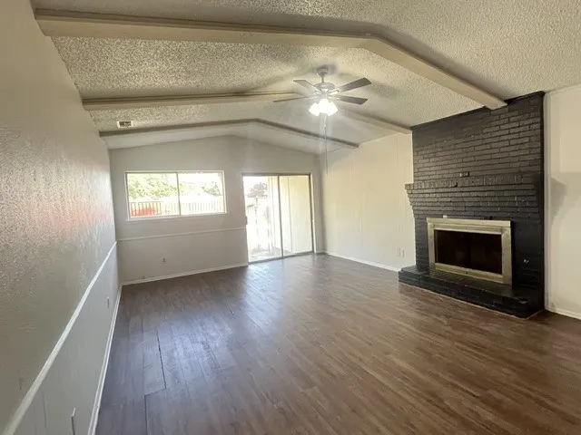 Single Family Residence For Rent in Dallas County , 3610 Matador Drive, Garland, Texas 75042, 4 Bedroom, 2 Bathroom, 2 Garage spaces, 1,806 Sqft, built in 1967, mls#21340908, Real Estate Agent in Garland, Homes For Rent in Dallas county, Homes For Rent in Garland, Realtor in Garland Texas, Real Estate Brokerage Independent Realty Texas, Luminita Cordes Realtor