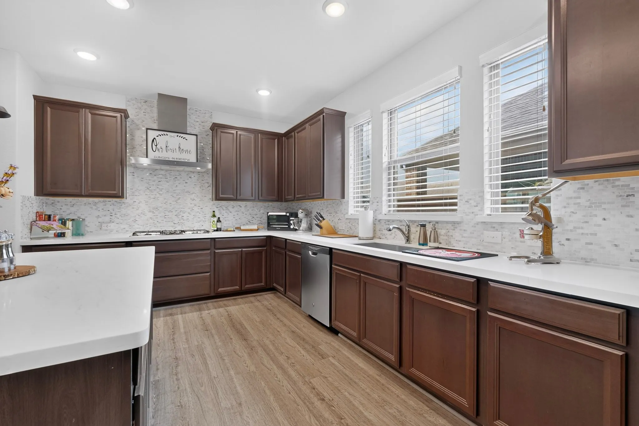 Single Family Residence For Sale in Collin County , 1635 Sweetwater Way, Celina, Texas 75009, 2 Bedroom, 2 Bathroom, 2 Garage spaces, 1,865 Sqft, built in 2020, mls#21340262, Real Estate Agent in Celina, Homes For Sale in Collin county, Homes For Sale in Celina, Realtor in Celina Texas, Real Estate Brokerage Independent Realty Texas, Luminita Cordes Realtor