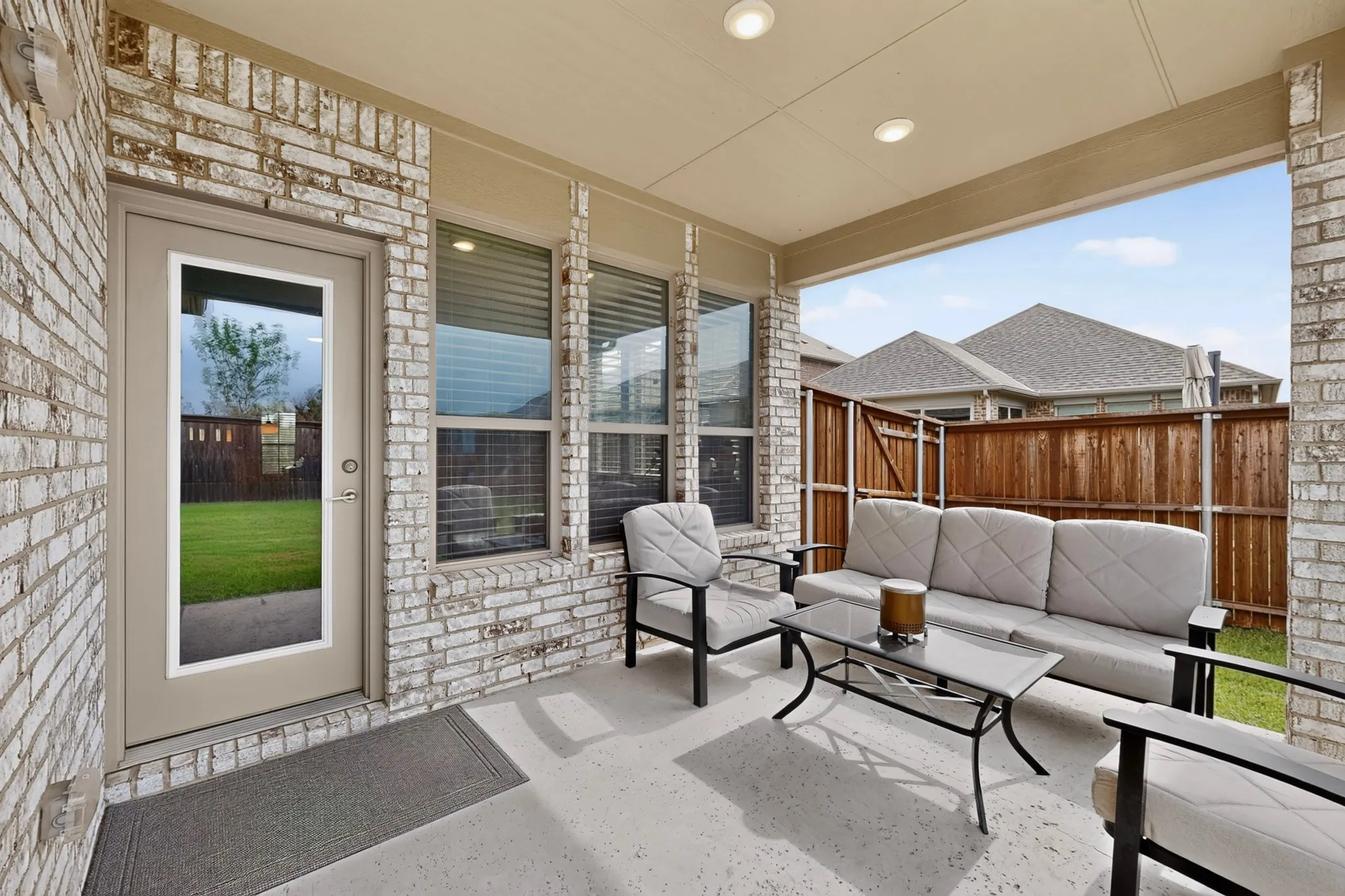 Single Family Residence For Sale in Collin County , 1635 Sweetwater Way, Celina, Texas 75009, 2 Bedroom, 2 Bathroom, 2 Garage spaces, 1,865 Sqft, built in 2020, mls#21340262, Real Estate Agent in Celina, Homes For Sale in Collin county, Homes For Sale in Celina, Realtor in Celina Texas, Real Estate Brokerage Independent Realty Texas, Luminita Cordes Realtor