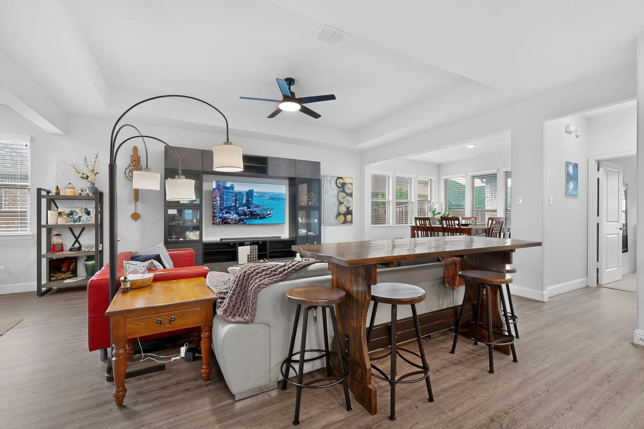 Single Family Residence For Sale in Collin County , 1635 Sweetwater Way, Celina, Texas 75009, 2 Bedroom, 2 Bathroom, 2 Garage spaces, 1,865 Sqft, built in 2020, mls#21340262, Real Estate Agent in Celina, Homes For Sale in Collin county, Homes For Sale in Celina, Realtor in Celina Texas, Real Estate Brokerage Independent Realty Texas, Luminita Cordes Realtor