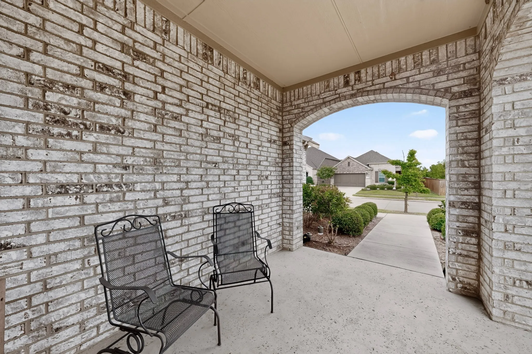 Single Family Residence For Sale in Collin County , 1635 Sweetwater Way, Celina, Texas 75009, 2 Bedroom, 2 Bathroom, 2 Garage spaces, 1,865 Sqft, built in 2020, mls#21340262, Real Estate Agent in Celina, Homes For Sale in Collin county, Homes For Sale in Celina, Realtor in Celina Texas, Real Estate Brokerage Independent Realty Texas, Luminita Cordes Realtor