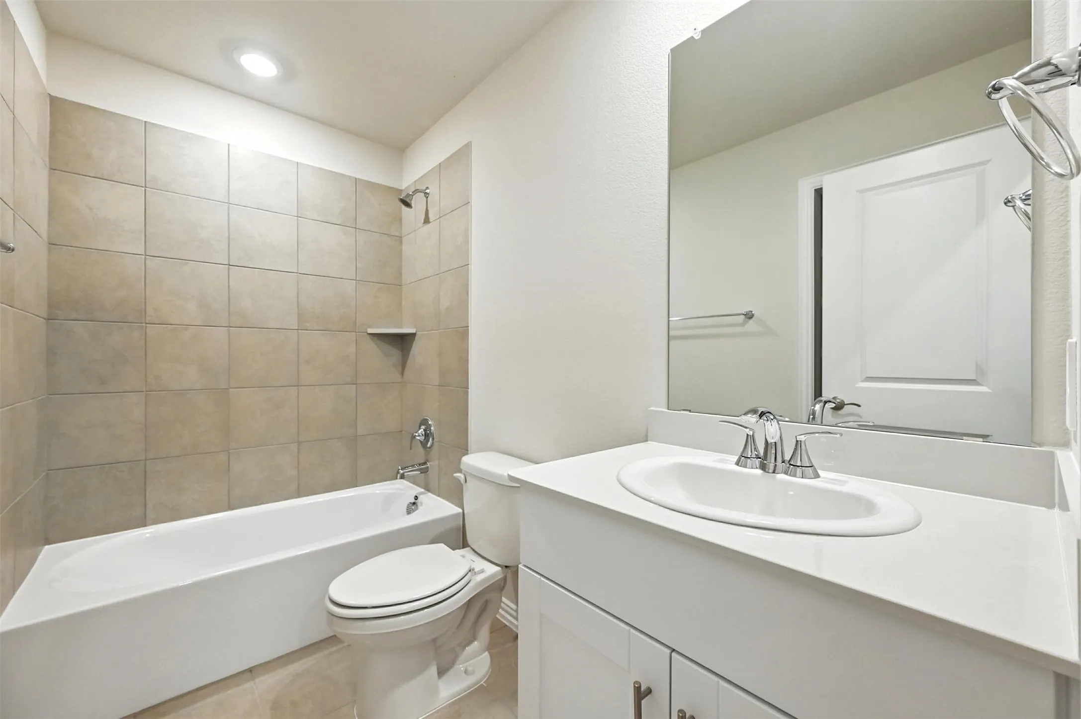 Single Family Residence For Rent in Tarrant County , 6629 Coyote Valley Trail, Fort Worth, Texas 76036, 3 Bedroom, 2 Bathroom, 2 Garage spaces, 1,659 Sqft, built in 2025, mls#21340934, Real Estate Agent in Fort Worth, Homes For Rent in Tarrant county, Homes For Rent in Fort Worth, Realtor in Fort Worth Texas, Real Estate Brokerage Independent Realty Texas, Luminita Cordes Realtor