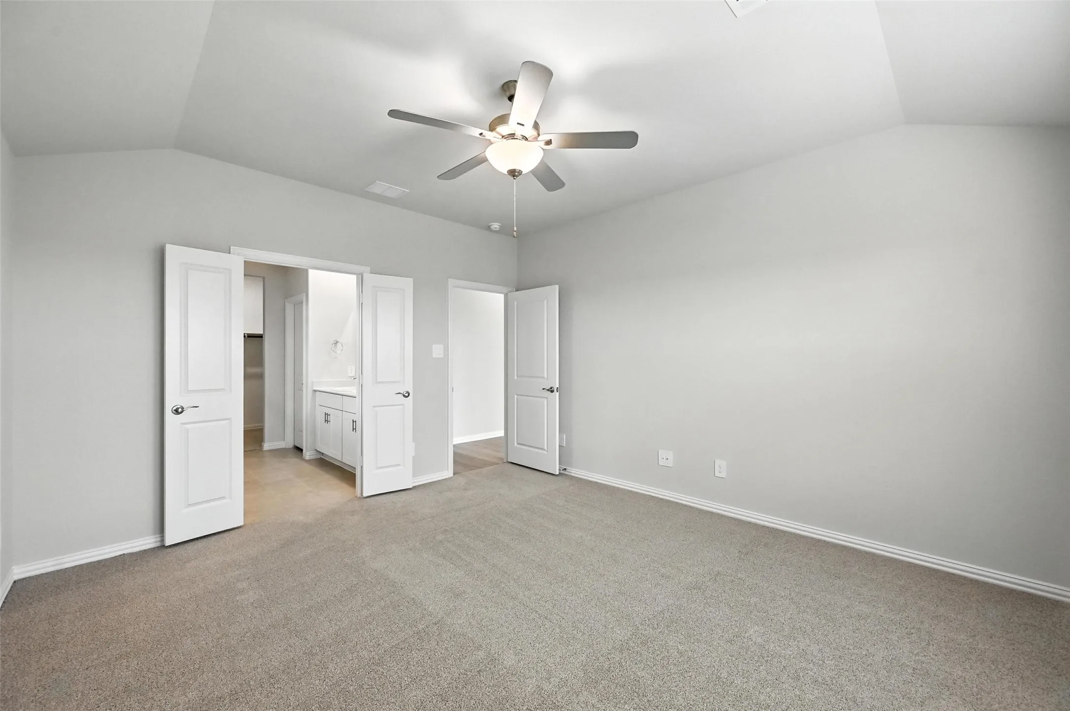 Single Family Residence For Rent in Tarrant County , 6629 Coyote Valley Trail, Fort Worth, Texas 76036, 3 Bedroom, 2 Bathroom, 2 Garage spaces, 1,659 Sqft, built in 2025, mls#21340934, Real Estate Agent in Fort Worth, Homes For Rent in Tarrant county, Homes For Rent in Fort Worth, Realtor in Fort Worth Texas, Real Estate Brokerage Independent Realty Texas, Luminita Cordes Realtor