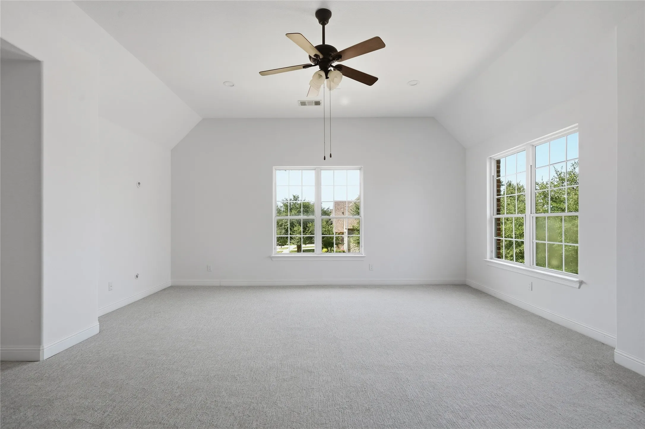 Single Family Residence For Sale in Denton County , 3313 Lochside, The Colony, Texas 75056, 5 Bedroom, 6 Bathroom, 3 Garage spaces, 5,142 Sqft, built in 2008, mls#21330746, Real Estate Agent in The Colony, Homes For Sale in Denton county, Homes For Sale in The Colony, Realtor in The Colony Texas, Real Estate Brokerage Independent Realty Texas, Luminita Cordes Realtor