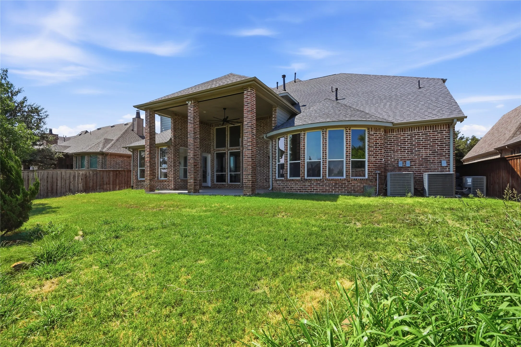 Single Family Residence For Sale in Denton County , 3313 Lochside, The Colony, Texas 75056, 5 Bedroom, 6 Bathroom, 3 Garage spaces, 5,142 Sqft, built in 2008, mls#21330746, Real Estate Agent in The Colony, Homes For Sale in Denton county, Homes For Sale in The Colony, Realtor in The Colony Texas, Real Estate Brokerage Independent Realty Texas, Luminita Cordes Realtor