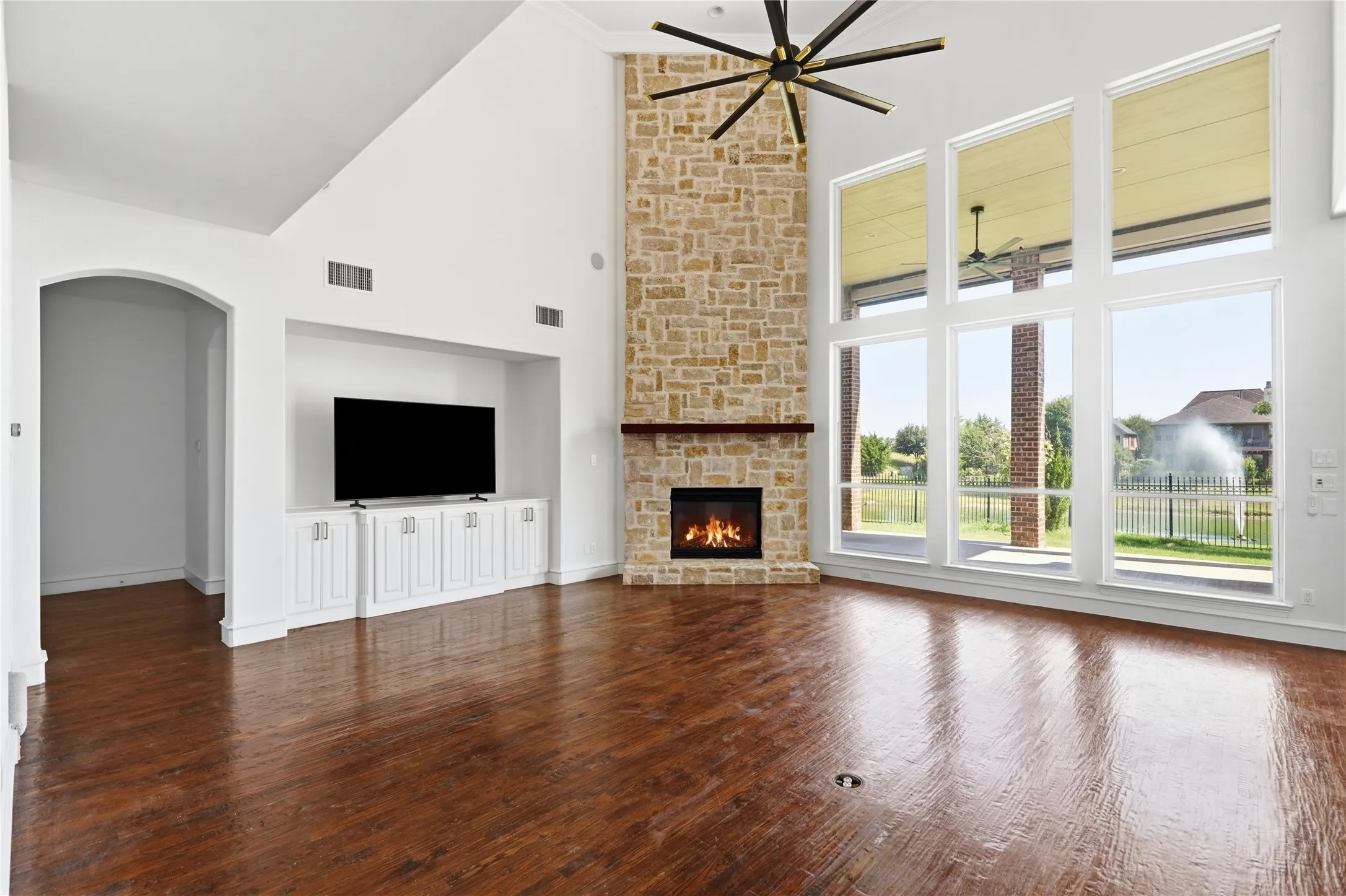 Single Family Residence For Sale in Denton County , 3313 Lochside, The Colony, Texas 75056, 5 Bedroom, 6 Bathroom, 3 Garage spaces, 5,142 Sqft, built in 2008, mls#21330746, Real Estate Agent in The Colony, Homes For Sale in Denton county, Homes For Sale in The Colony, Realtor in The Colony Texas, Real Estate Brokerage Independent Realty Texas, Luminita Cordes Realtor