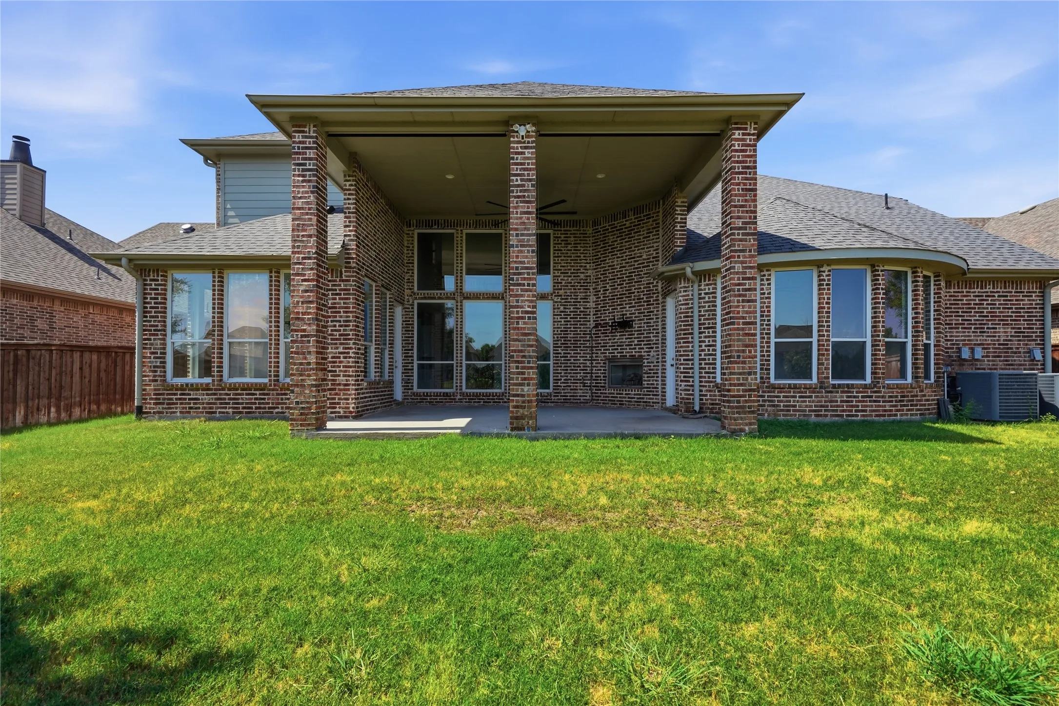 Single Family Residence For Sale in Denton County , 3313 Lochside, The Colony, Texas 75056, 5 Bedroom, 6 Bathroom, 3 Garage spaces, 5,142 Sqft, built in 2008, mls#21330746, Real Estate Agent in The Colony, Homes For Sale in Denton county, Homes For Sale in The Colony, Realtor in The Colony Texas, Real Estate Brokerage Independent Realty Texas, Luminita Cordes Realtor