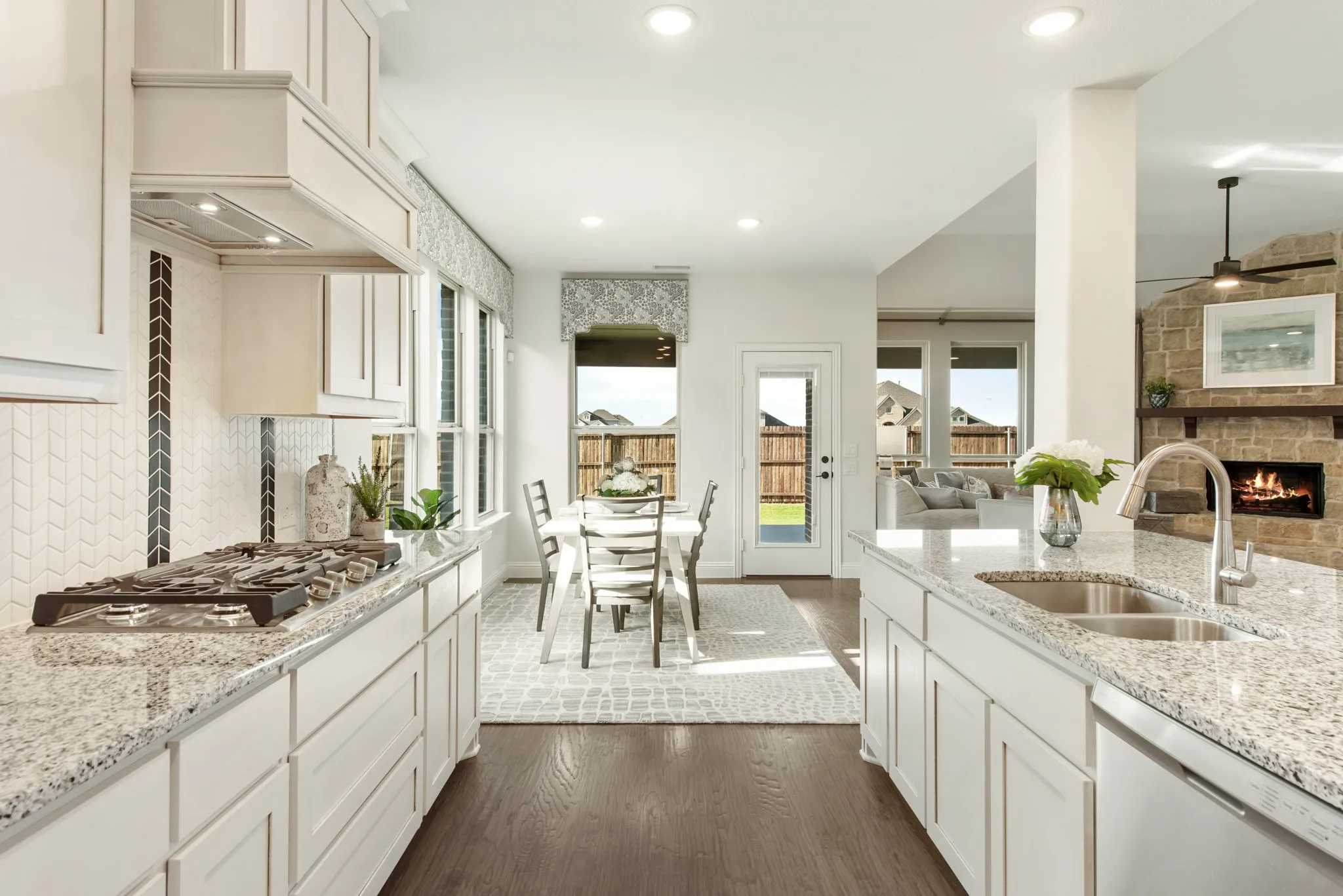 Single Family Residence For Sale in Collin County , 809 Twin Pine Court, Anna, Texas 75409, 4 Bedroom, 4 Bathroom, 3 Garage spaces, 3,436 Sqft, built in 2023, mls#21337634, Real Estate Agent in Anna, Homes For Sale in Collin county, Homes For Sale in Anna, Realtor in Anna Texas, Real Estate Brokerage Independent Realty Texas, Luminita Cordes Realtor