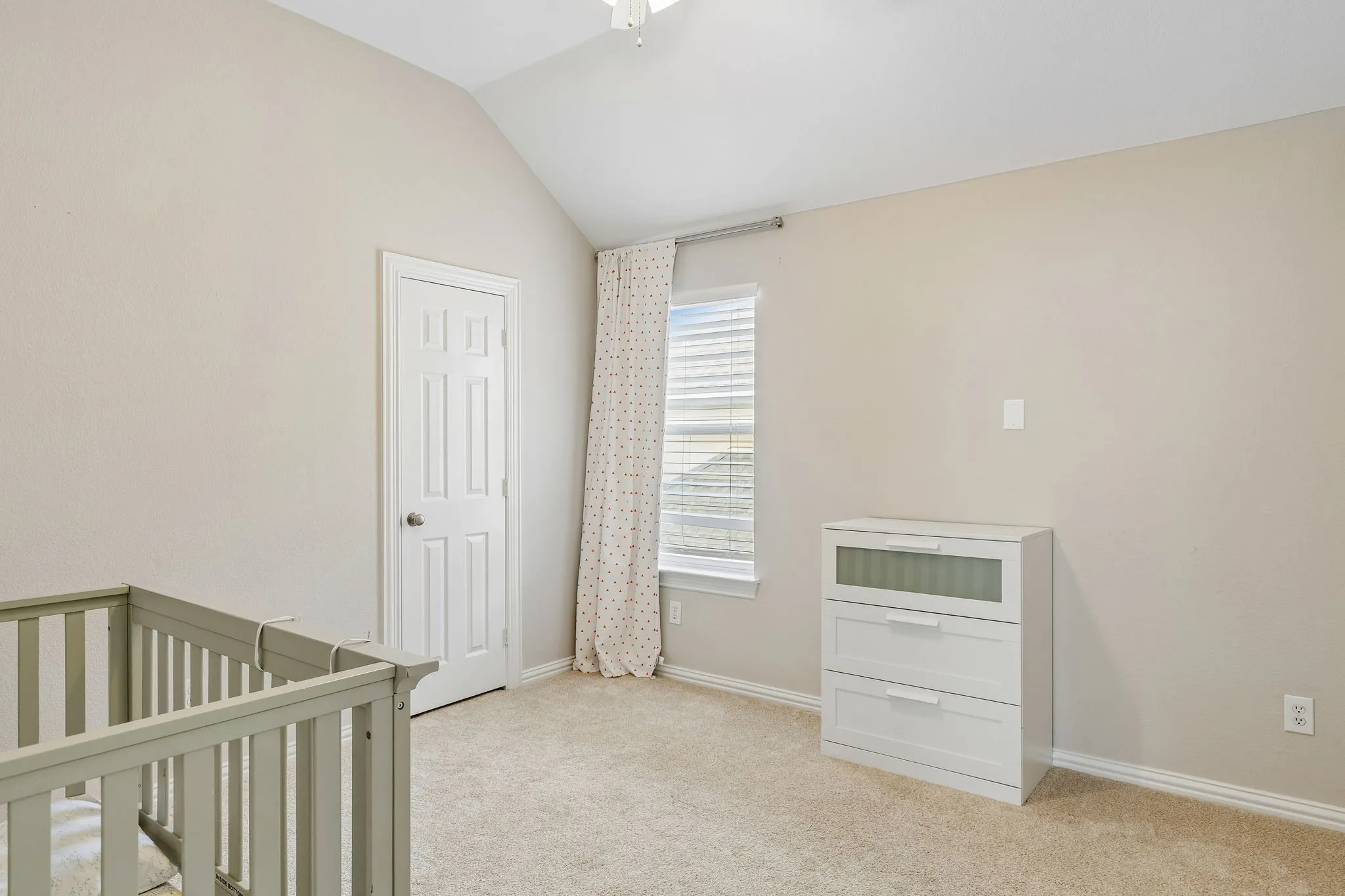Single Family Residence For Rent in Denton County , 2245 Jaguar Drive, Frisco, Texas 75033, 5 Bedroom, 4 Bathroom, 2 Garage spaces, 3,878 Sqft, built in 2009, mls#21339257, Real Estate Agent in Frisco, Homes For Rent in Denton county, Homes For Rent in Frisco, Realtor in Frisco Texas, Real Estate Brokerage Independent Realty Texas, Luminita Cordes Realtor