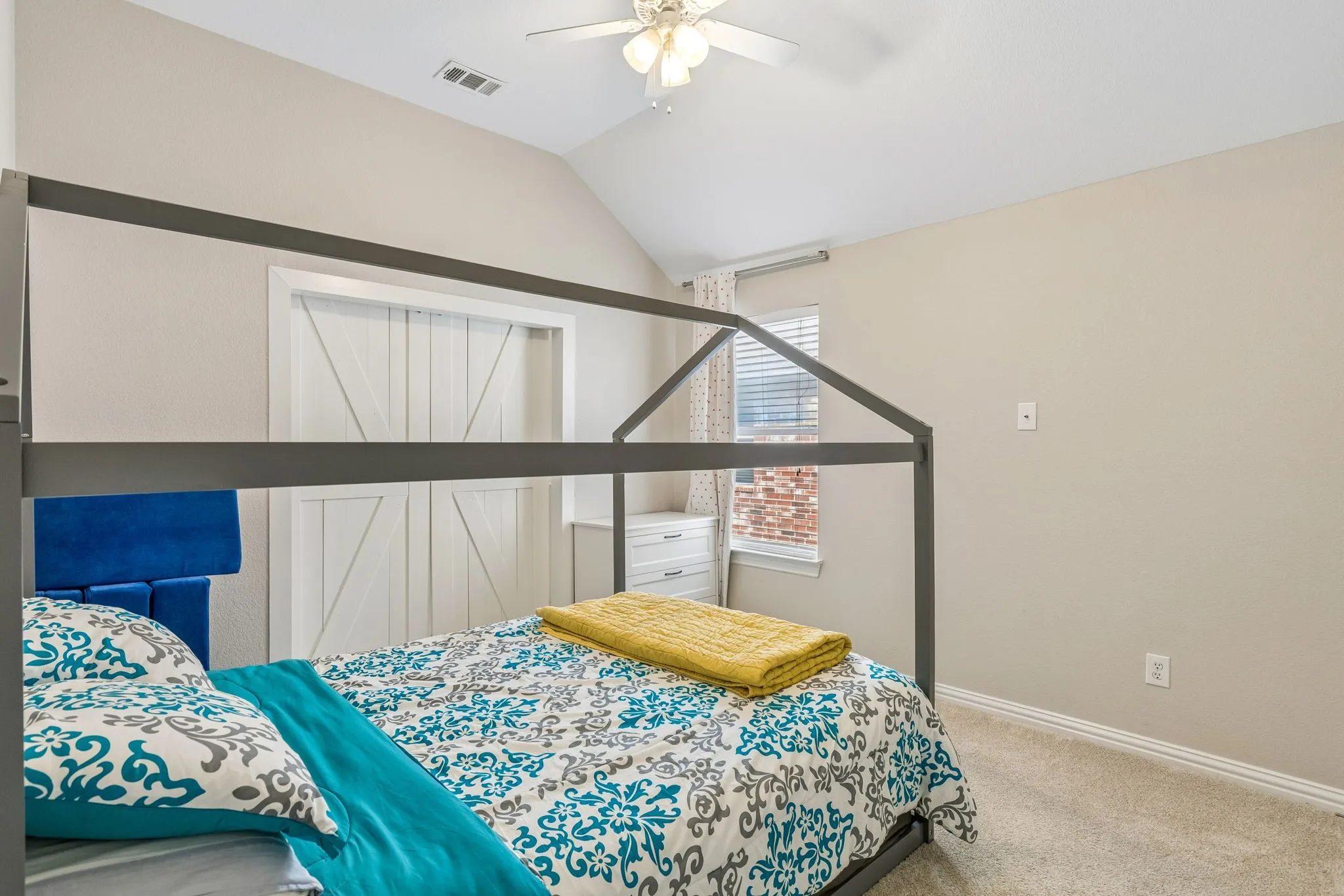 Single Family Residence For Rent in Denton County , 2245 Jaguar Drive, Frisco, Texas 75033, 5 Bedroom, 4 Bathroom, 2 Garage spaces, 3,878 Sqft, built in 2009, mls#21339257, Real Estate Agent in Frisco, Homes For Rent in Denton county, Homes For Rent in Frisco, Realtor in Frisco Texas, Real Estate Brokerage Independent Realty Texas, Luminita Cordes Realtor