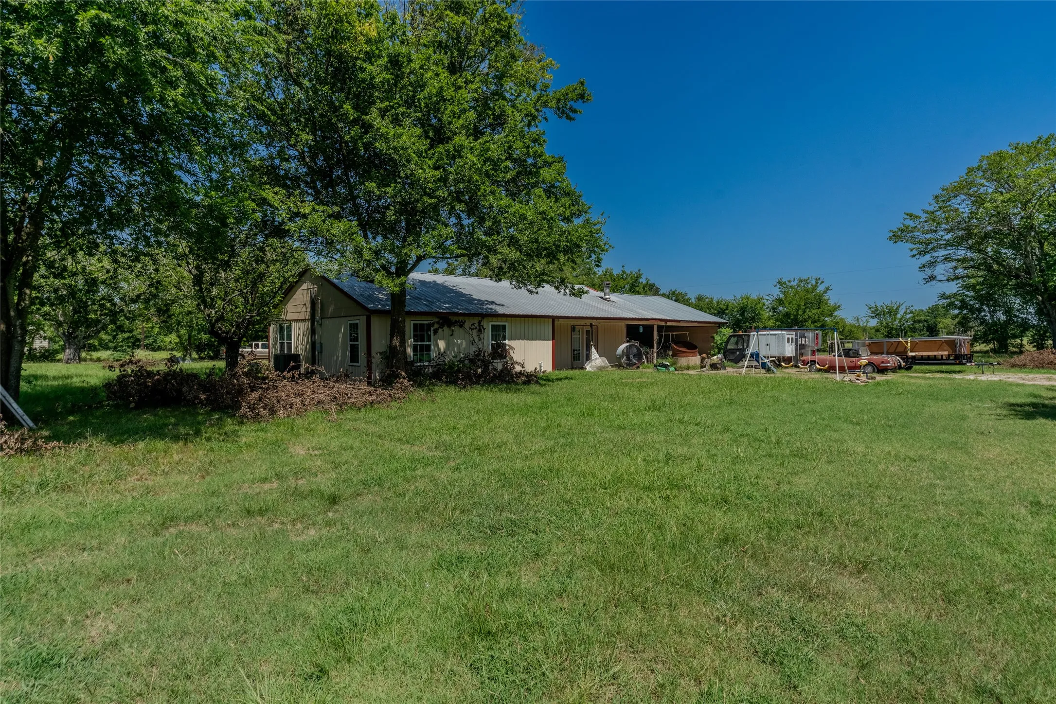 Single Family Residence For Sale in Hunt County , 1611 County Road 4104, Greenville, Texas 75401, 0, 0, Garage spaces, 1,540 Sqft, built in 1959, Price $850,000, mls#21340948, Real Estate Agent in Greenville, Homes For Sale in Hunt county, Homes For Sale in Greenville, Realtor in Greenville Texas, Real Estate Brokerage Independent Realty Texas, Luminita Cordes Realtor