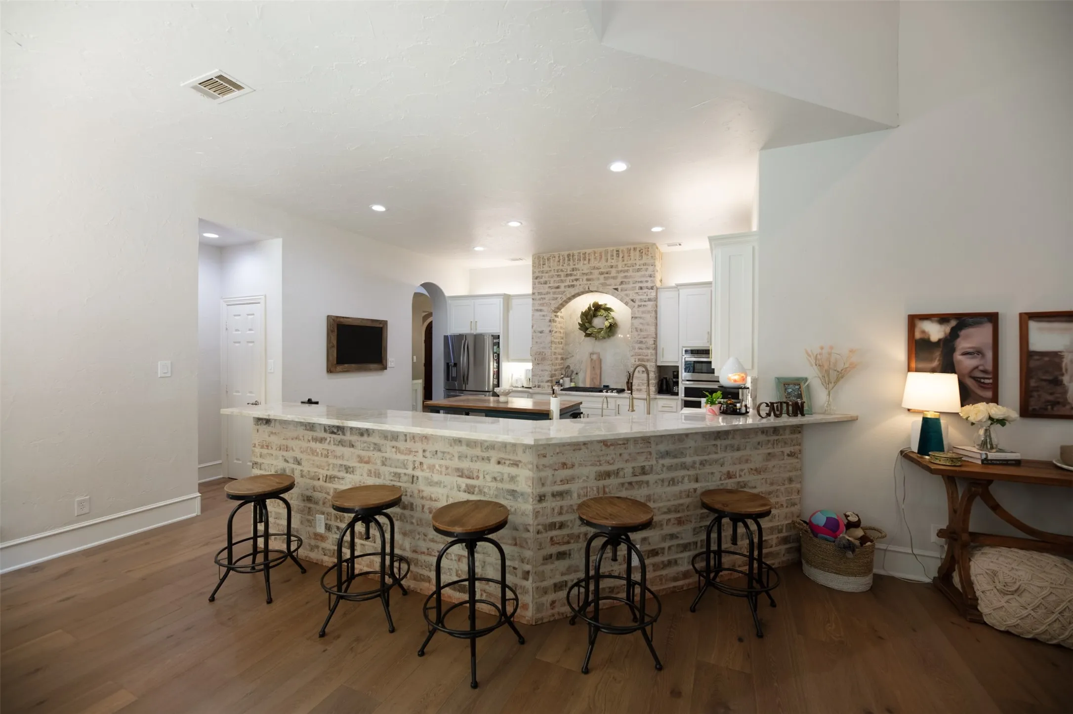 Single Family Residence For Sale in Denton County , 805 Lake Breeze Drive, Highland Village, Texas 75077, 4 Bedroom, 4 Bathroom, 3 Garage spaces, 3,566 Sqft, built in 1998, mls#21339901, Real Estate Agent in Highland Village, Homes For Sale in Denton county, Homes For Sale in Highland Village, Realtor in Highland Village Texas, Real Estate Brokerage Independent Realty Texas, Luminita Cordes Realtor