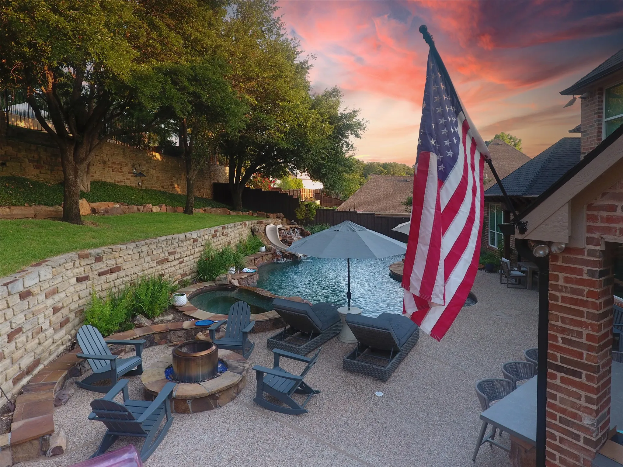 Single Family Residence For Sale in Denton County , 805 Lake Breeze Drive, Highland Village, Texas 75077, 4 Bedroom, 4 Bathroom, 3 Garage spaces, 3,566 Sqft, built in 1998, mls#21339901, Real Estate Agent in Highland Village, Homes For Sale in Denton county, Homes For Sale in Highland Village, Realtor in Highland Village Texas, Real Estate Brokerage Independent Realty Texas, Luminita Cordes Realtor