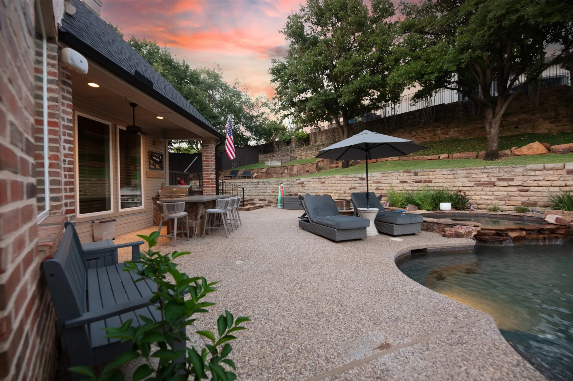 Single Family Residence For Sale in Denton County , 805 Lake Breeze Drive, Highland Village, Texas 75077, 4 Bedroom, 4 Bathroom, 3 Garage spaces, 3,566 Sqft, built in 1998, mls#21339901, Real Estate Agent in Highland Village, Homes For Sale in Denton county, Homes For Sale in Highland Village, Realtor in Highland Village Texas, Real Estate Brokerage Independent Realty Texas, Luminita Cordes Realtor