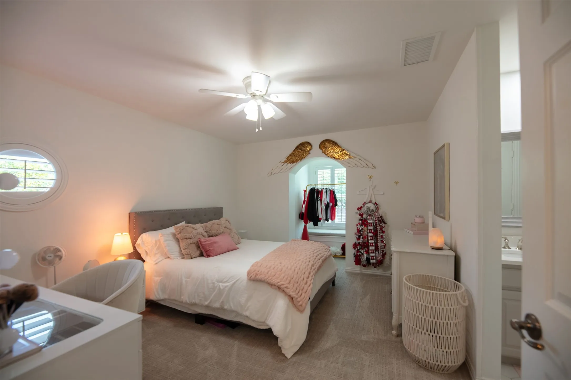 Single Family Residence For Sale in Denton County , 805 Lake Breeze Drive, Highland Village, Texas 75077, 4 Bedroom, 4 Bathroom, 3 Garage spaces, 3,566 Sqft, built in 1998, mls#21339901, Real Estate Agent in Highland Village, Homes For Sale in Denton county, Homes For Sale in Highland Village, Realtor in Highland Village Texas, Real Estate Brokerage Independent Realty Texas, Luminita Cordes Realtor